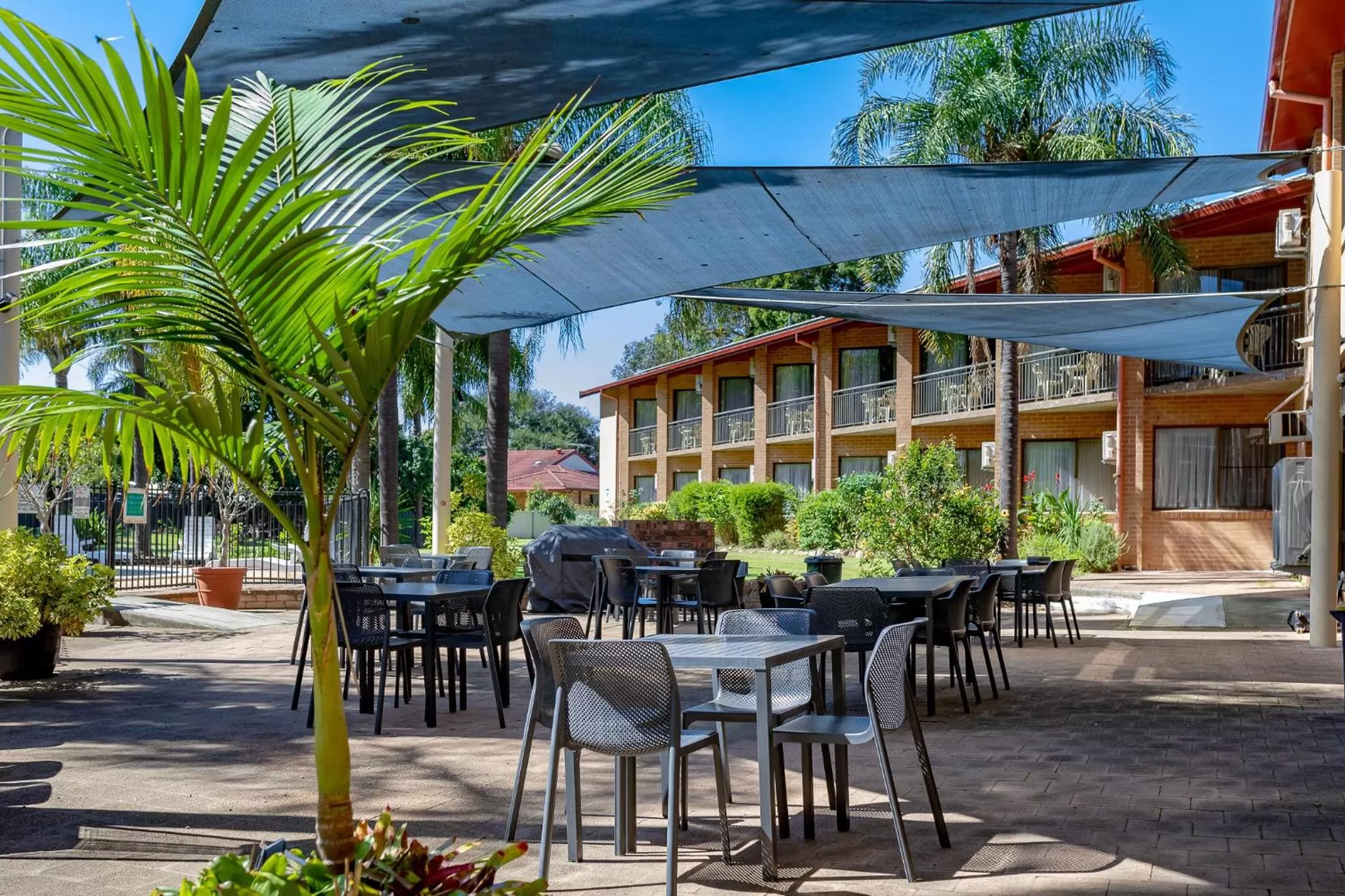 Property building in Charbonnier Motor Inn