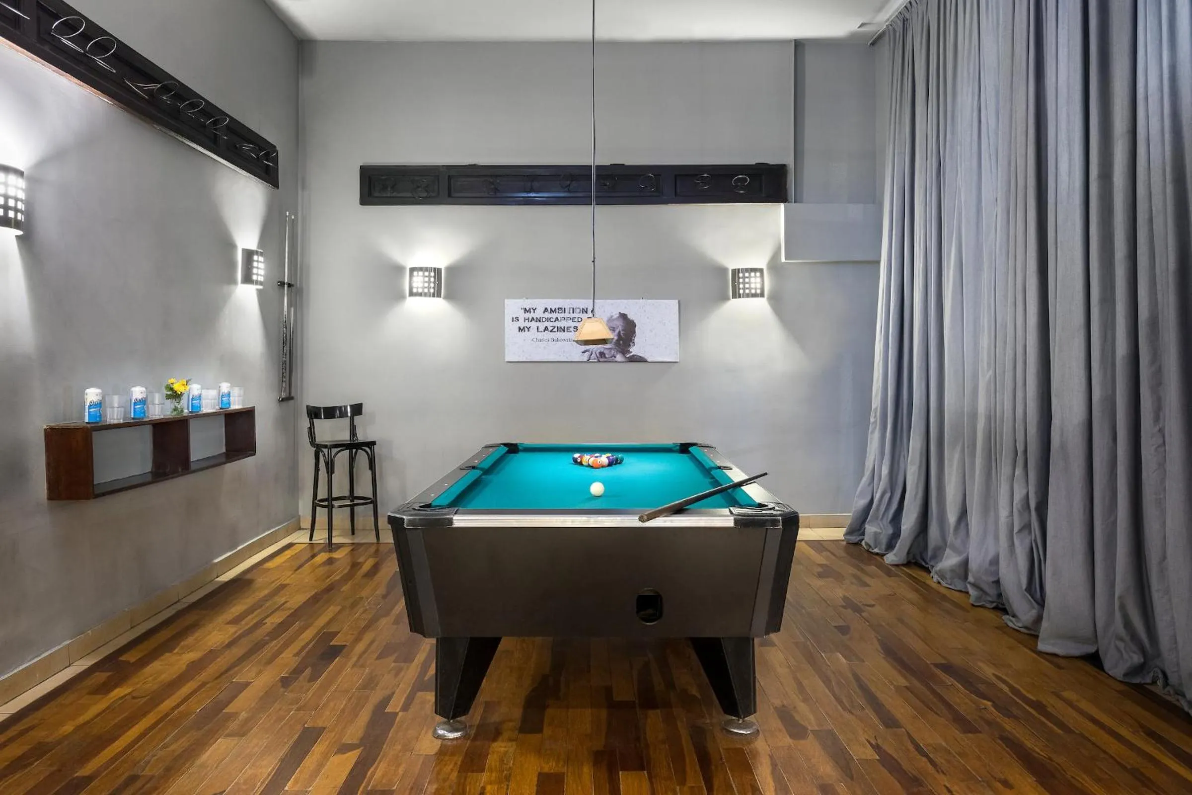 Billiard in Milhouse Avenue