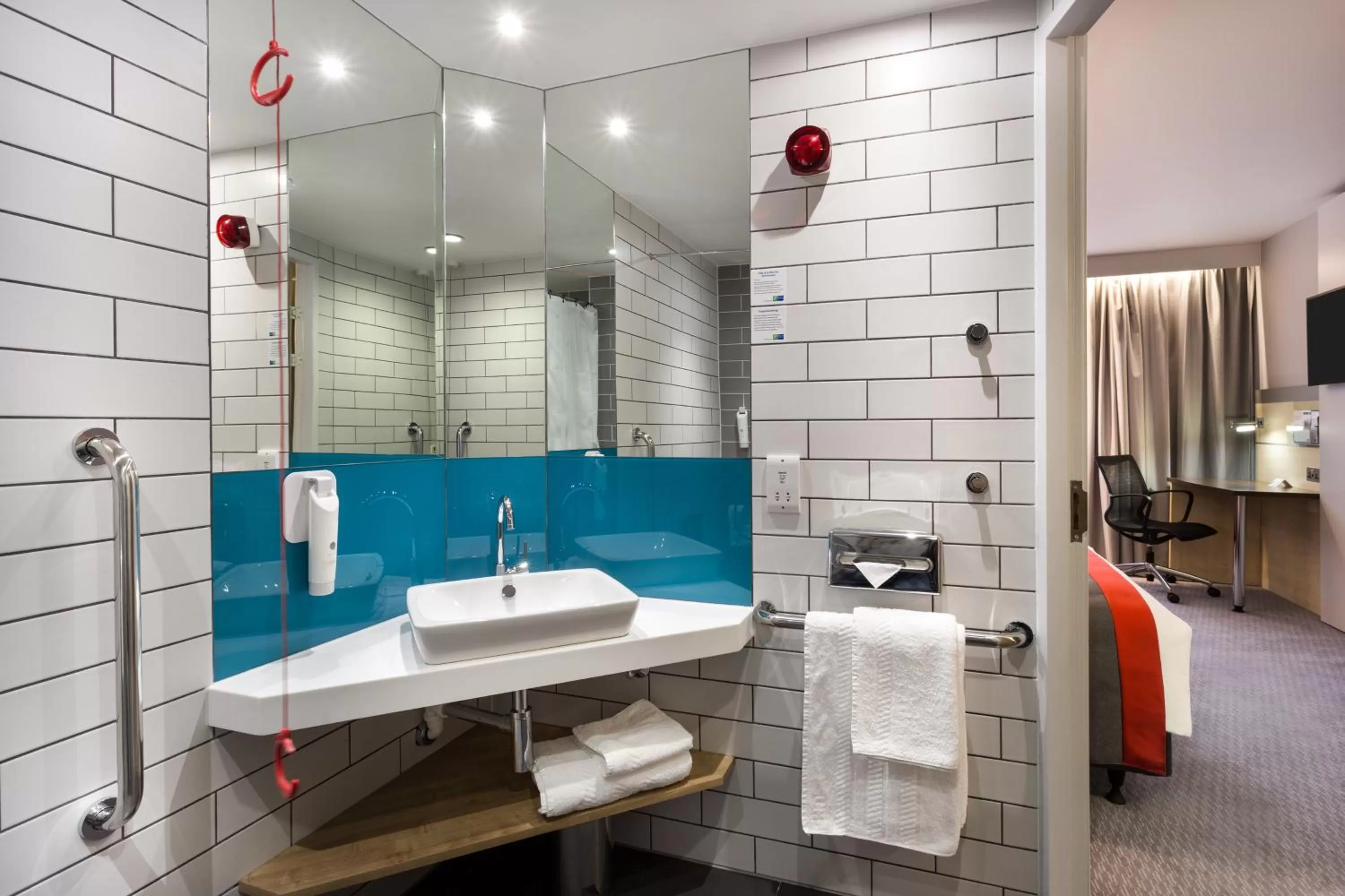 Bathroom in Holiday Inn Express London - Watford Junction by IHG