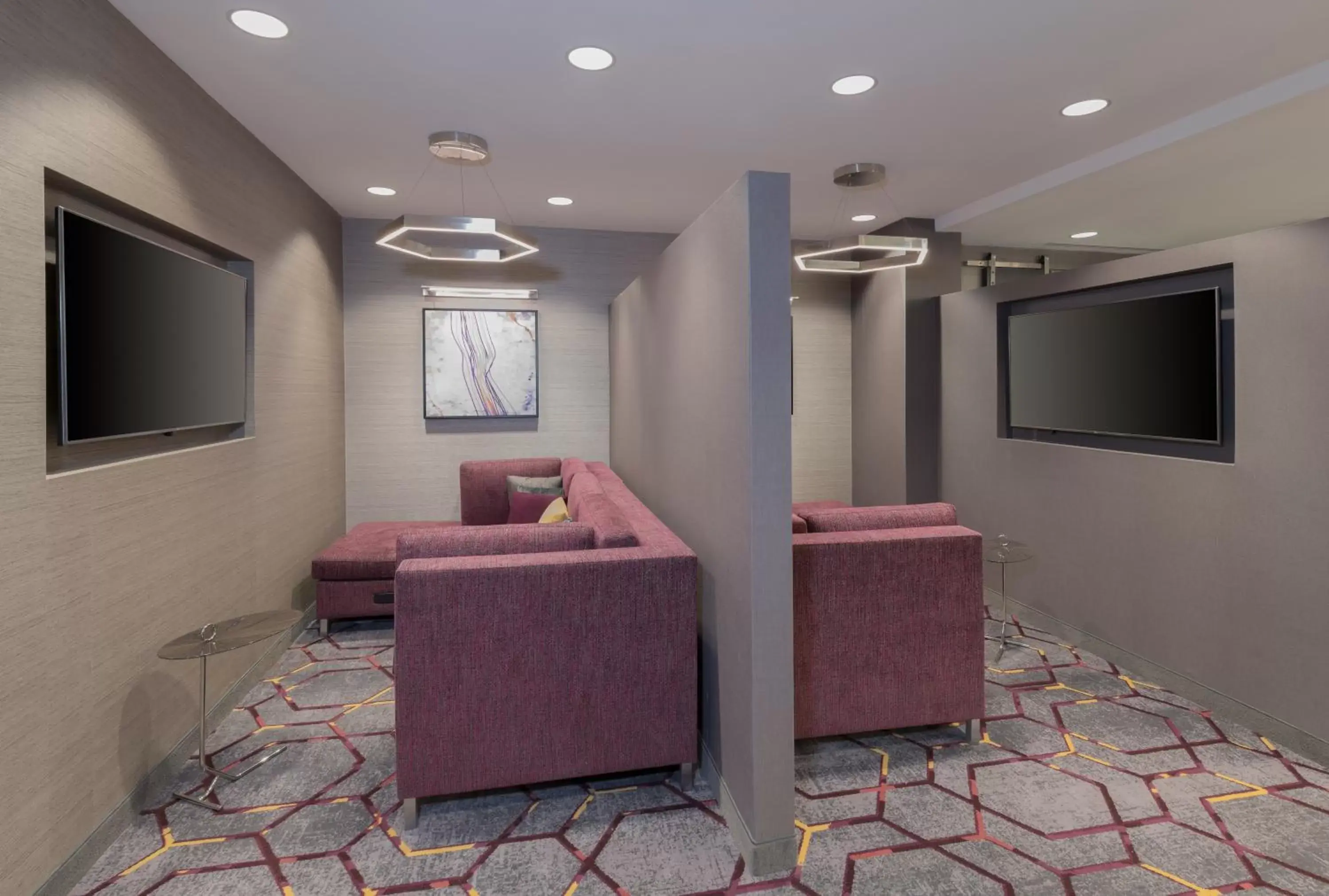 Communal lounge/ TV room, TV/Entertainment Center in Residence Inn by Marriott Halifax Dartmouth