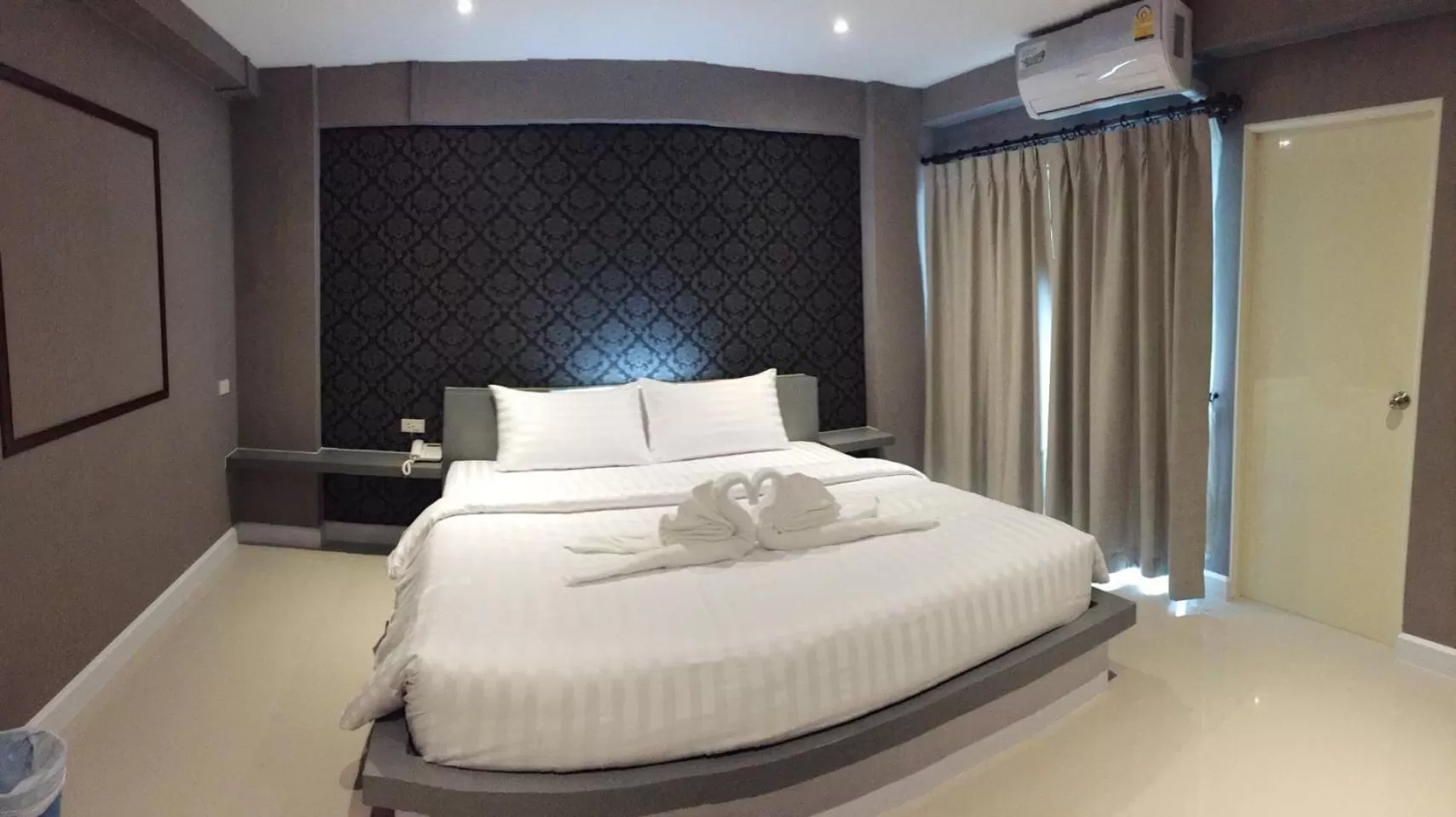 Photo of the whole room, Bed in Nava Grand