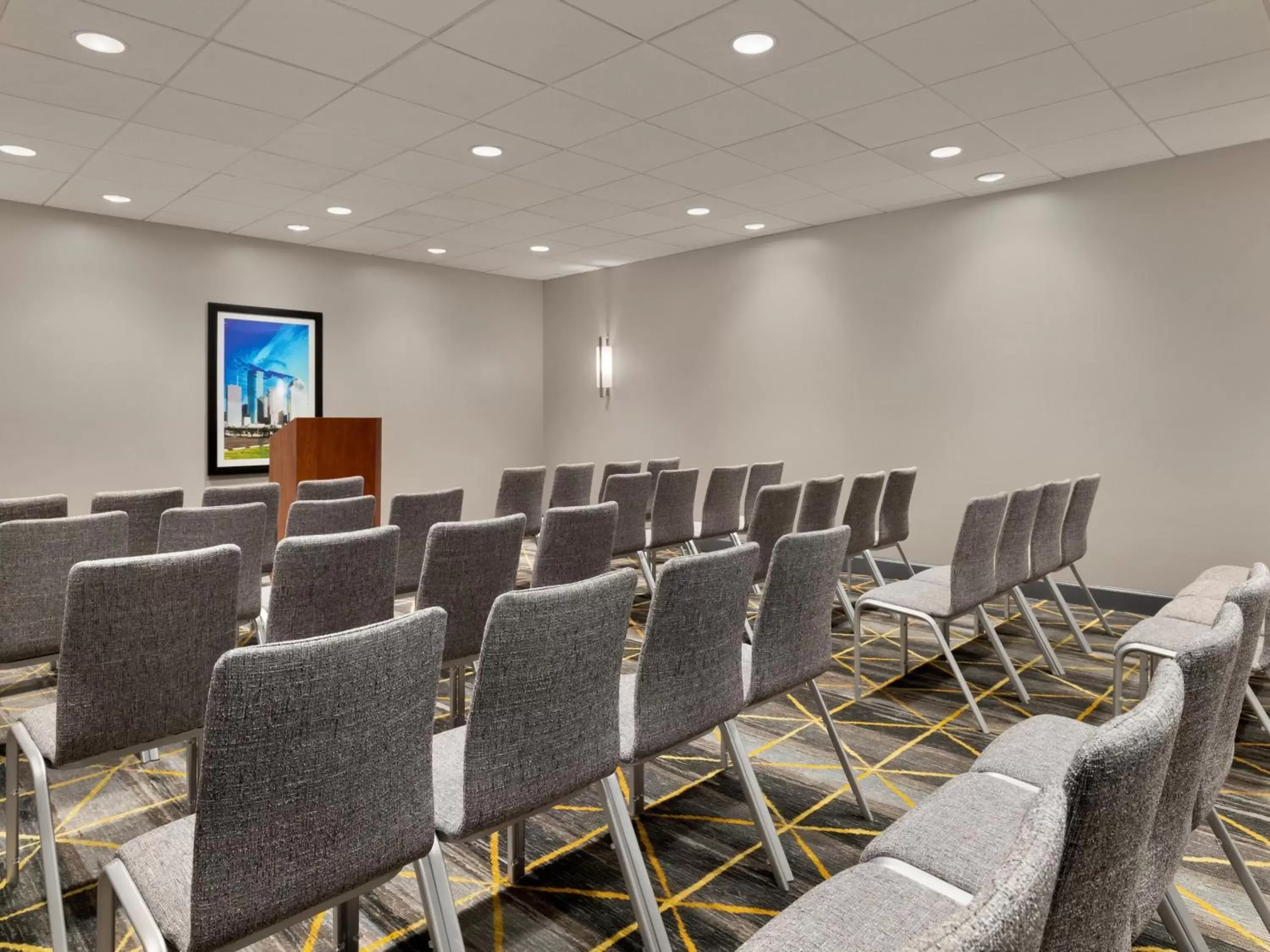 Meeting/conference room in Holiday Inn Toledo - Maumee I-80/90, an IHG Hotel