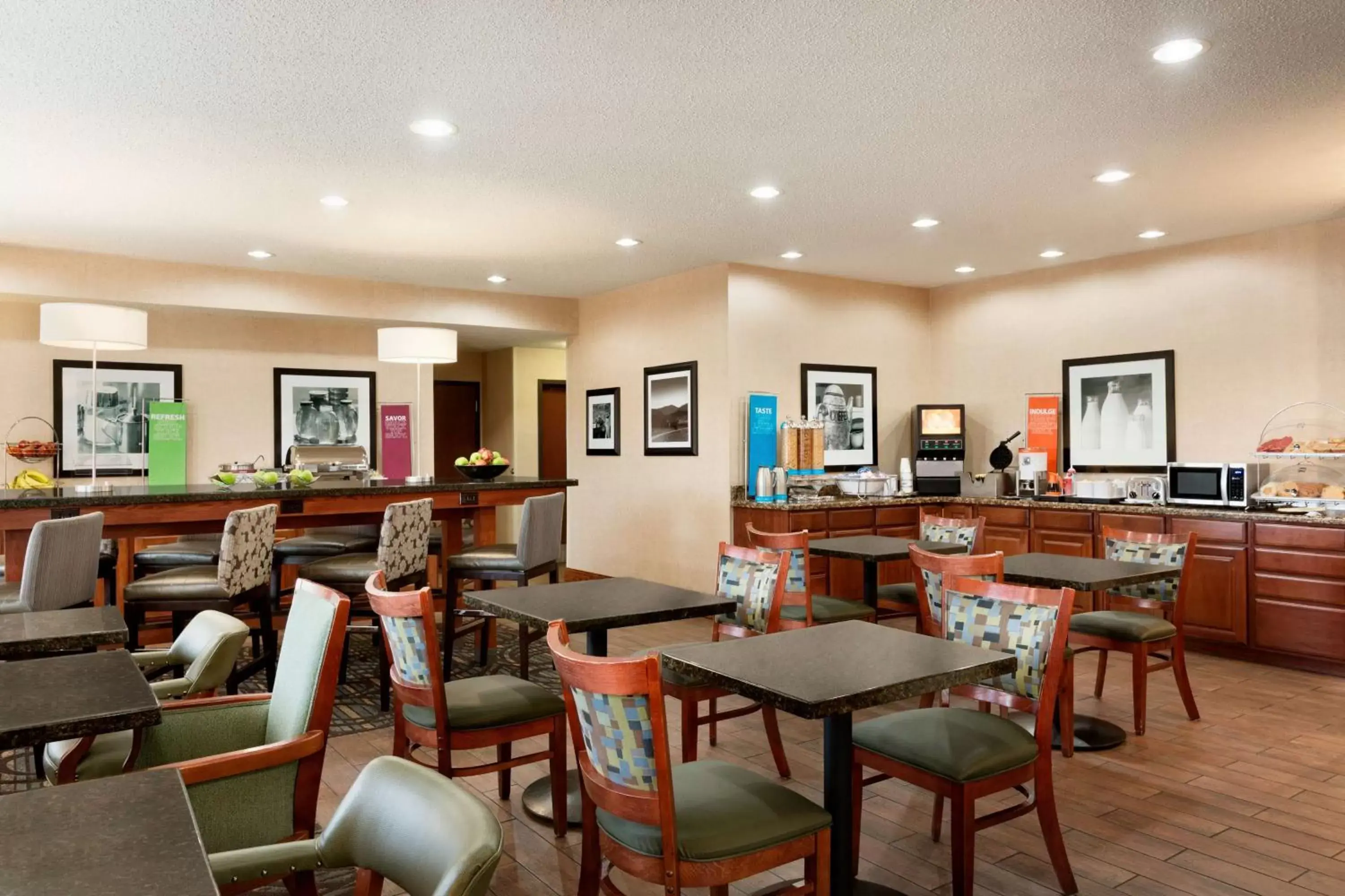 Dining area, Restaurant/Places to Eat in Hampton Inn Longmont