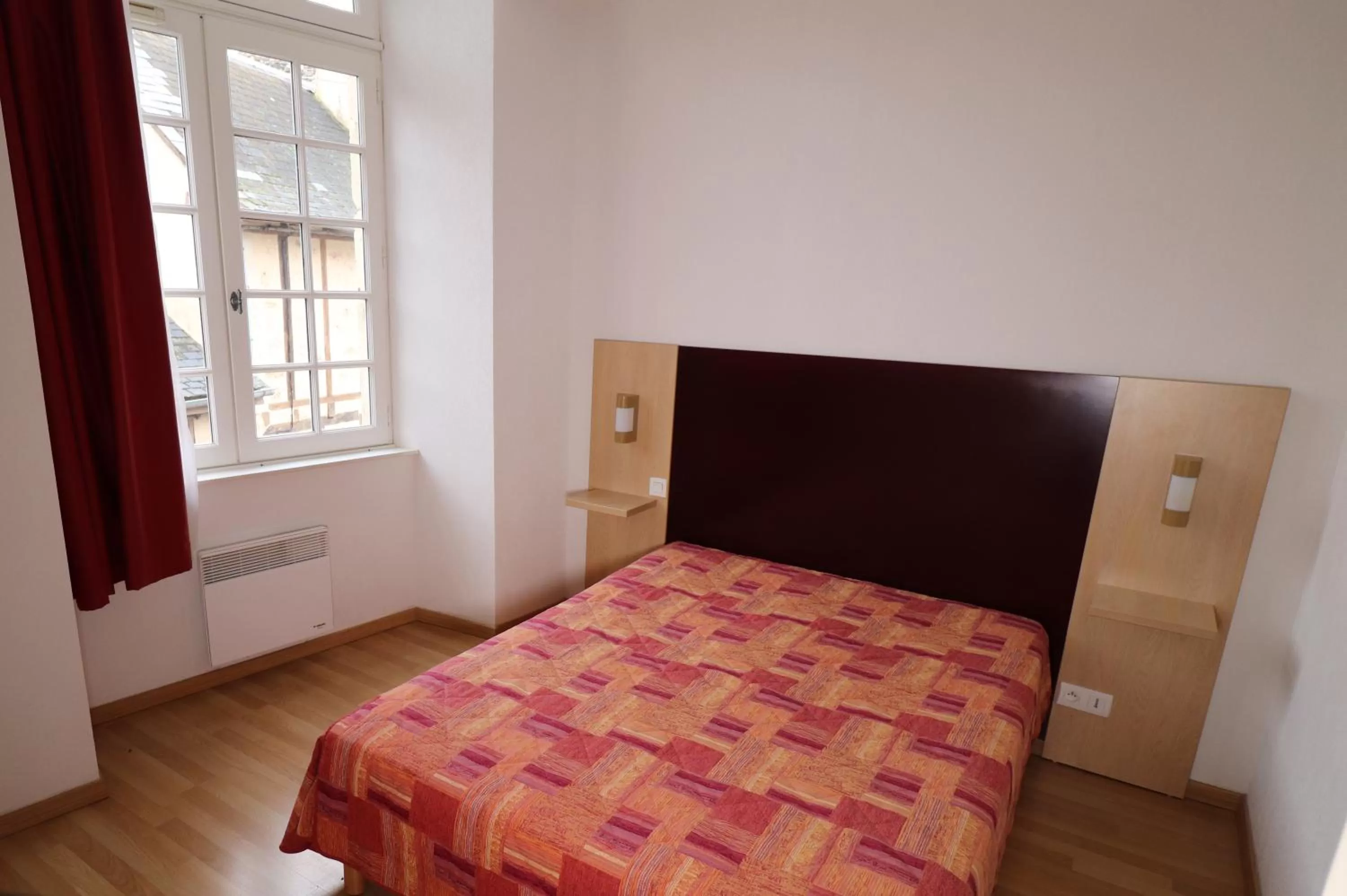 Bed in Chateau Ricard