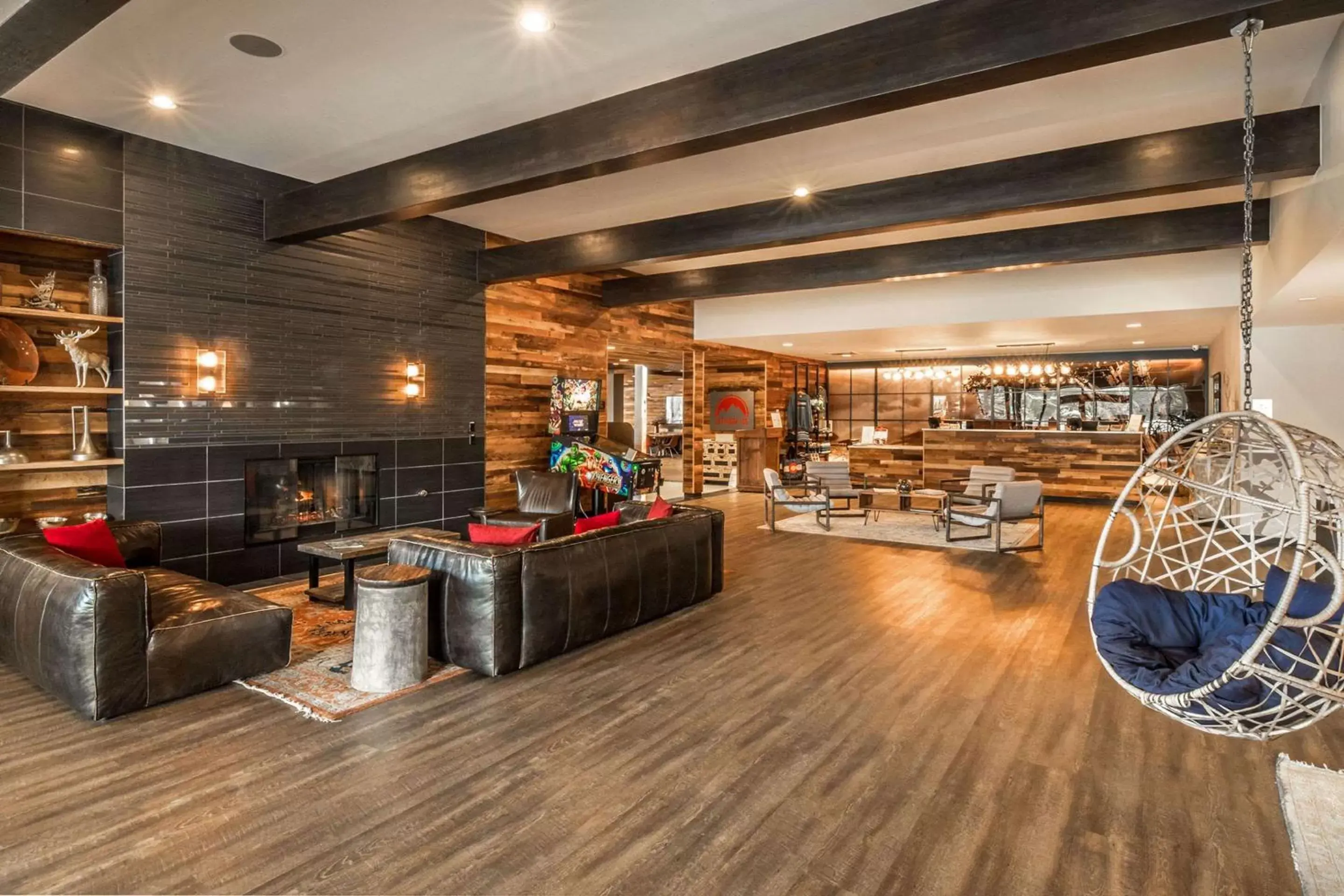 Lobby or reception in The Ridgeline Hotel, Estes Park, Ascend Hotel Collection