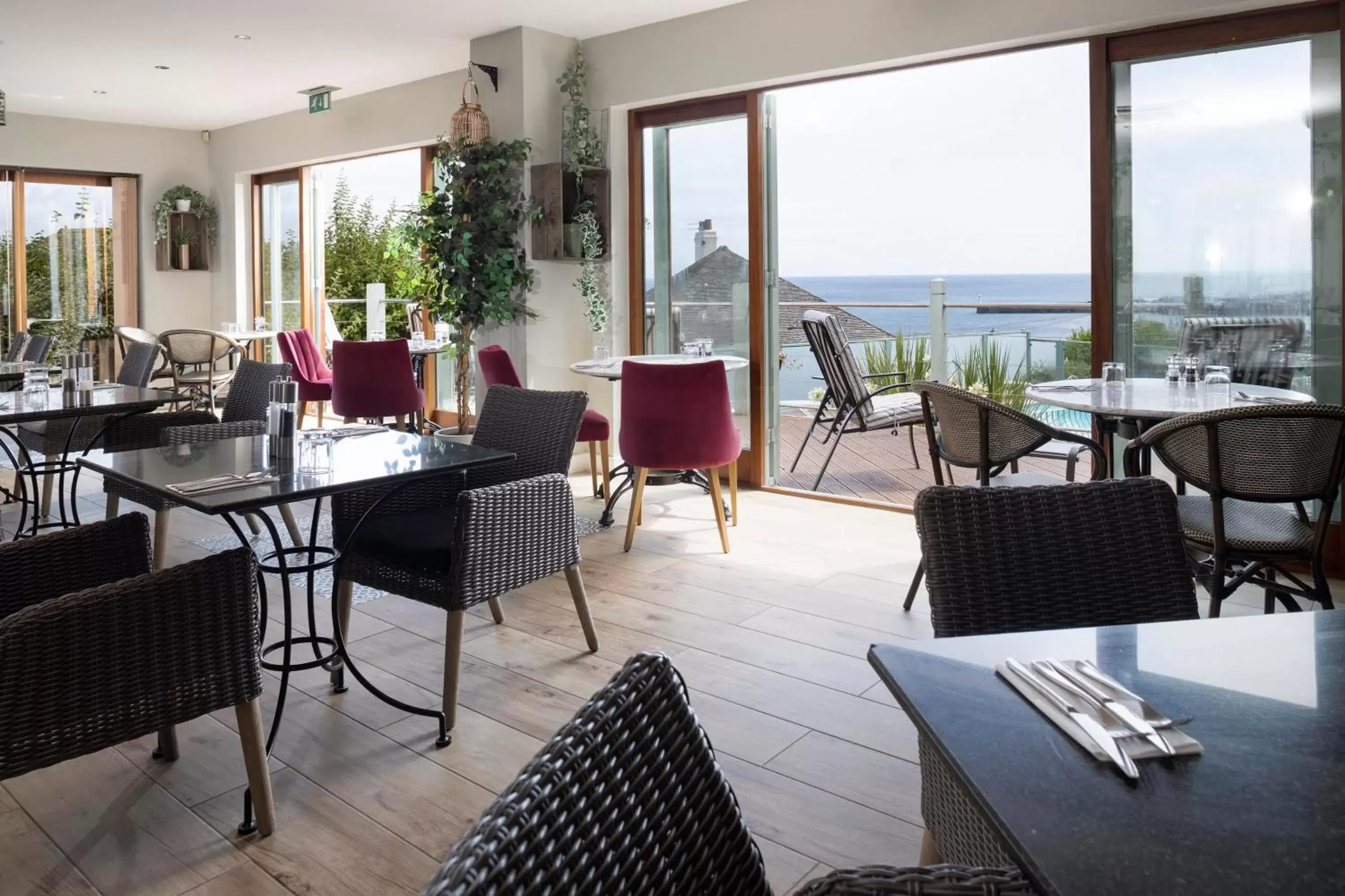 Restaurant/Places to Eat in Hotel Penzance