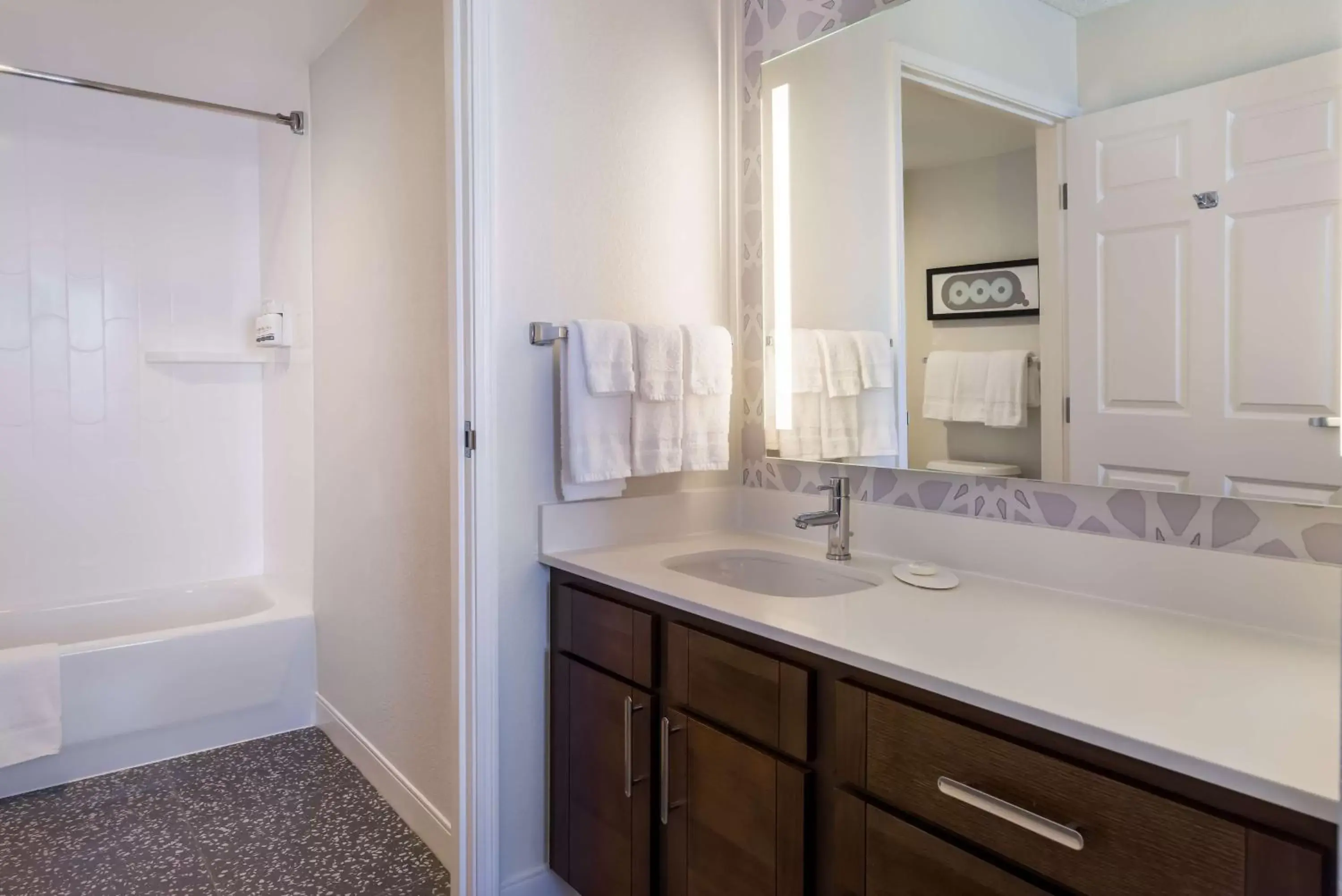 Bathroom in Sonesta ES Suites San Francisco Airport Oyster Point Waterfront