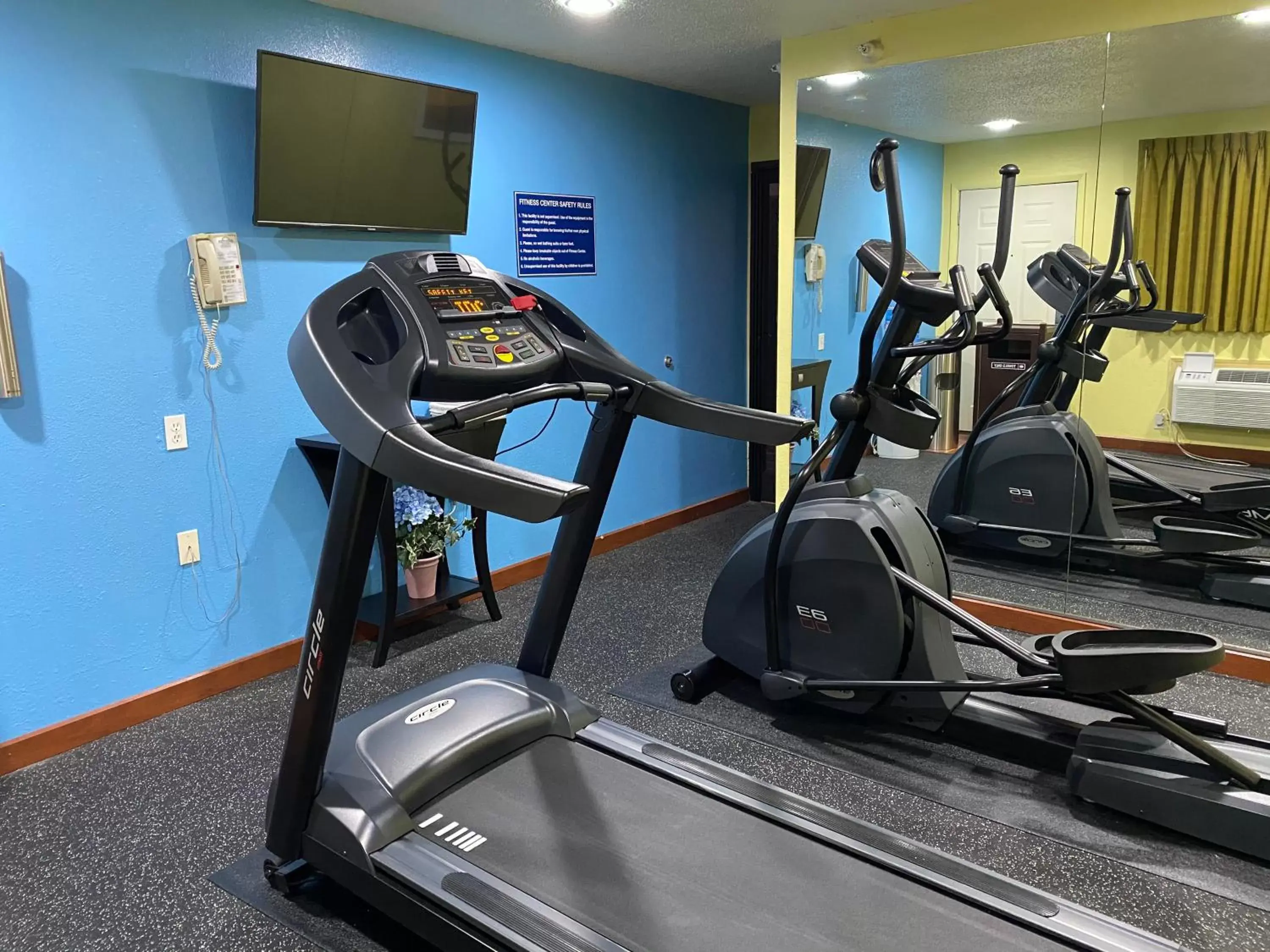 Fitness Center/Facilities in Days Inn by Wyndham Morton