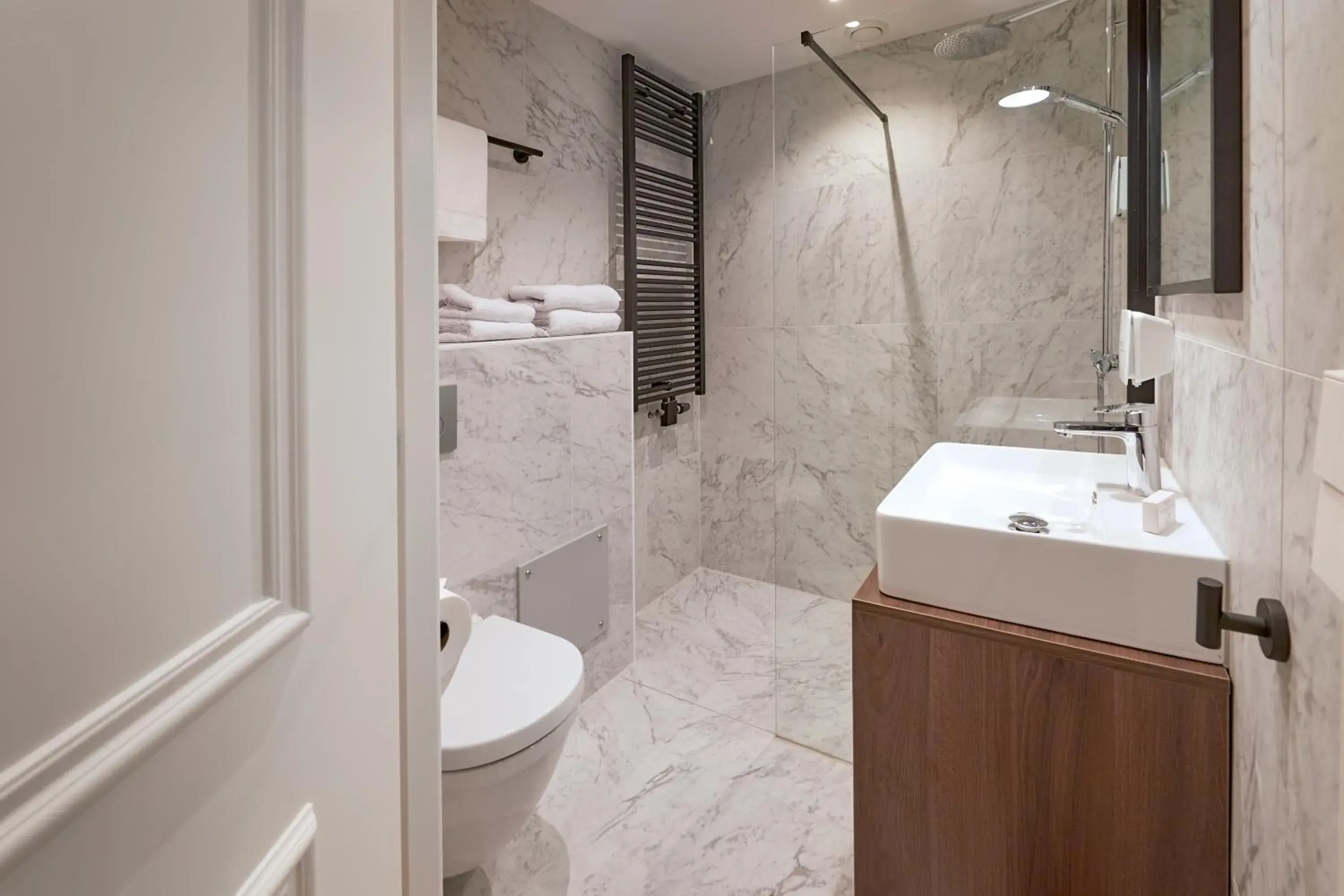 Bathroom in Nova Apartments Amsterdam