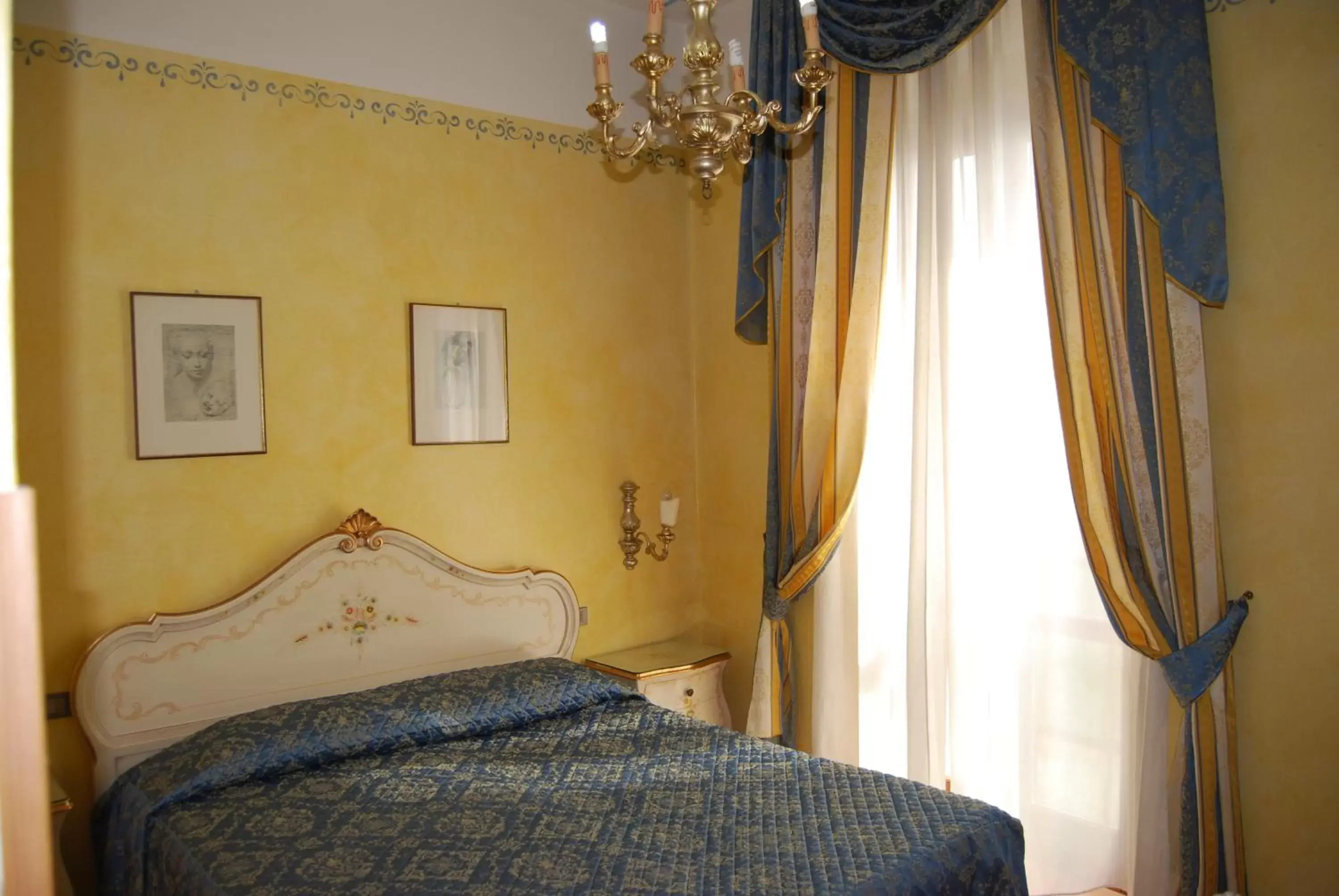 Bedroom, Bed in Garda Sol SPA Hotel & Appartamenti