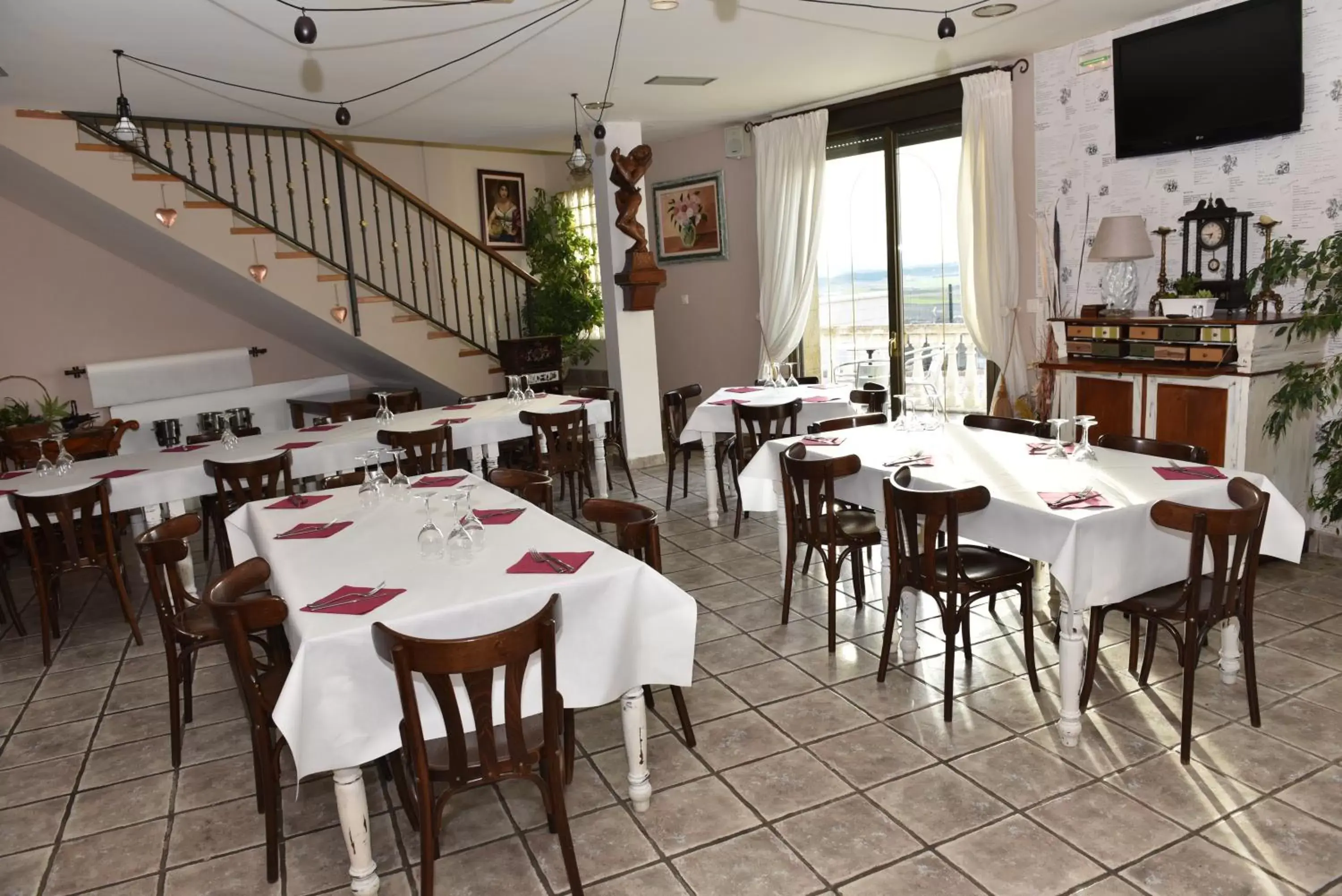 Restaurant/Places to Eat in Hotel Rural el Castillo