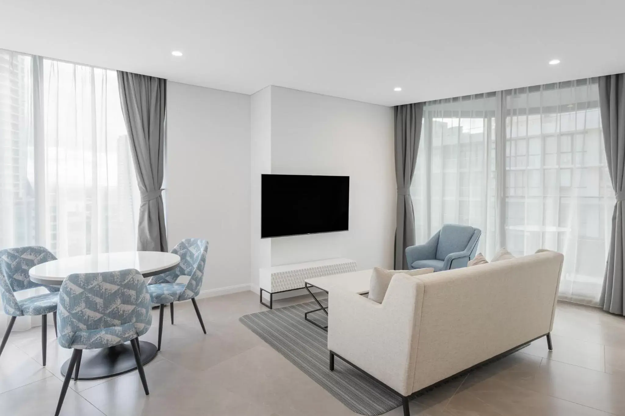 TV and multimedia, Seating Area in Meriton Suites Surfers Paradise