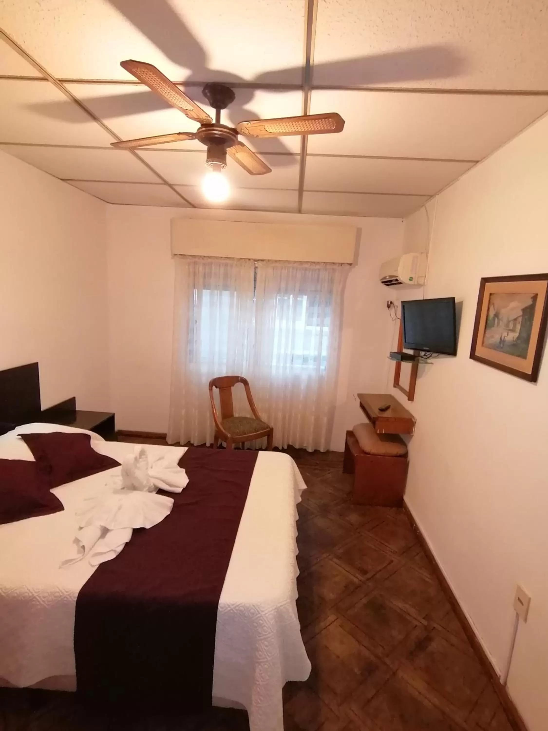 Bed in Hotel Richmond