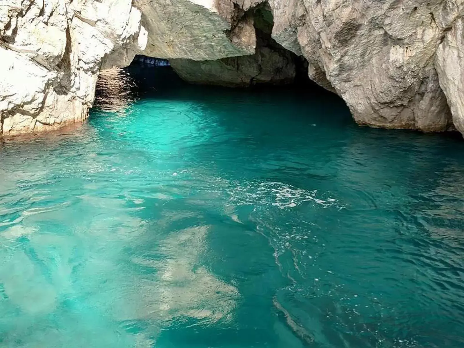 Beach in L'Antico Borgo Dei Limoni