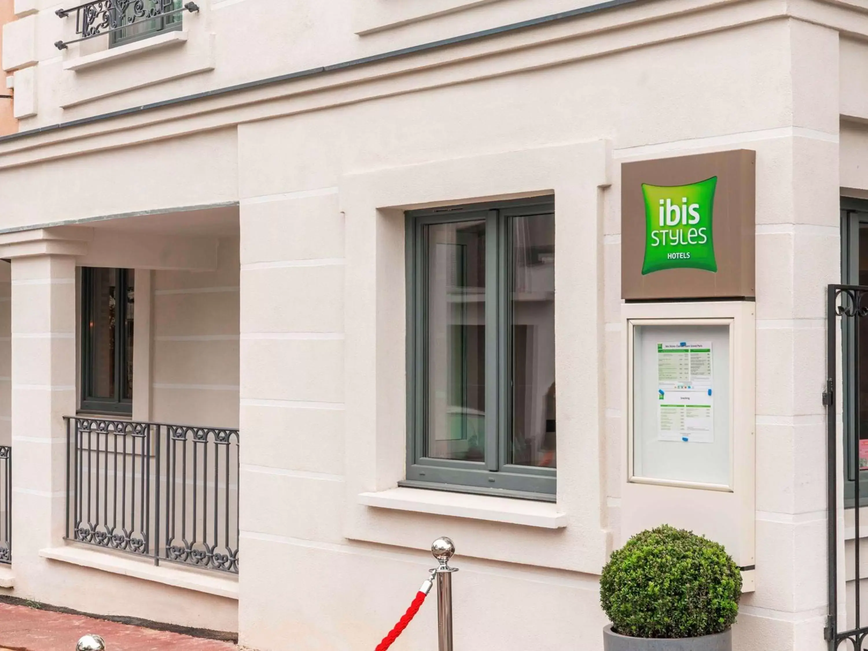 Property Building in ibis Styles Clamart Gare Grand Paris