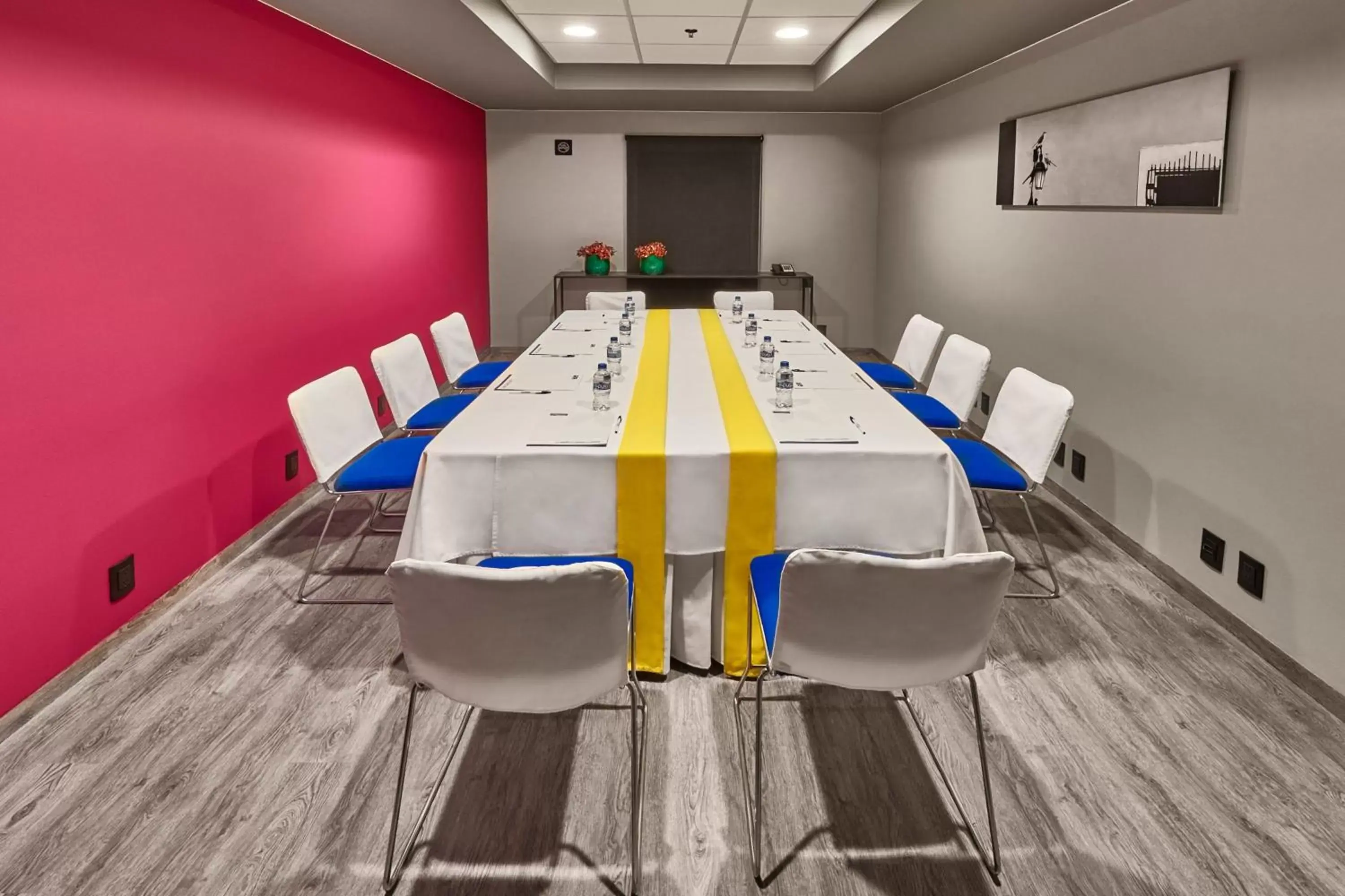 Meeting/conference room in City Express by Marriott Puebla Centro