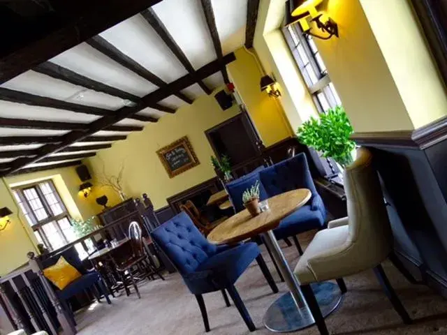 Lounge or bar, Lounge/Bar in The Crown Inn