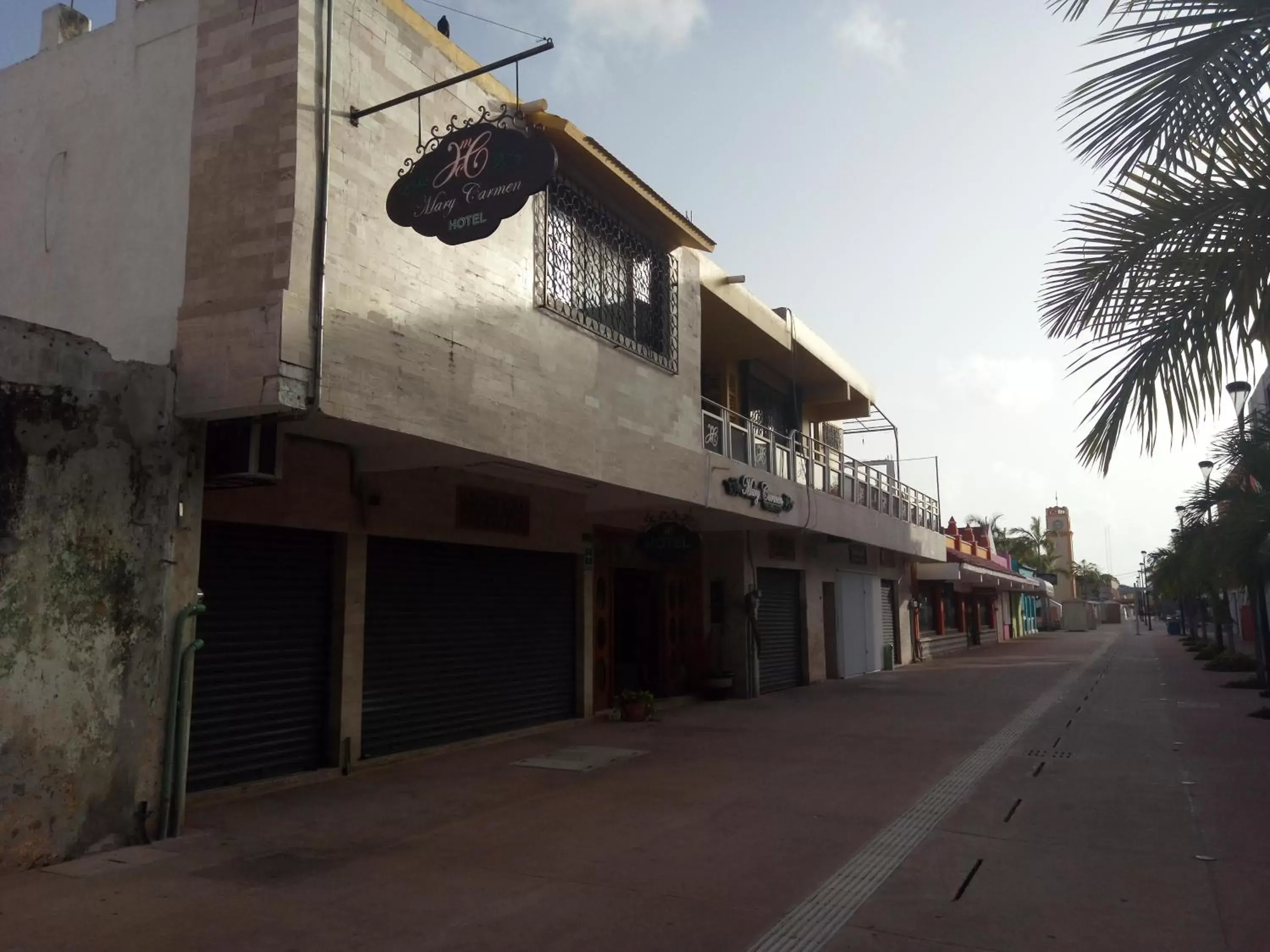 Facade/entrance, Property Building in Hotel Mary Carmen