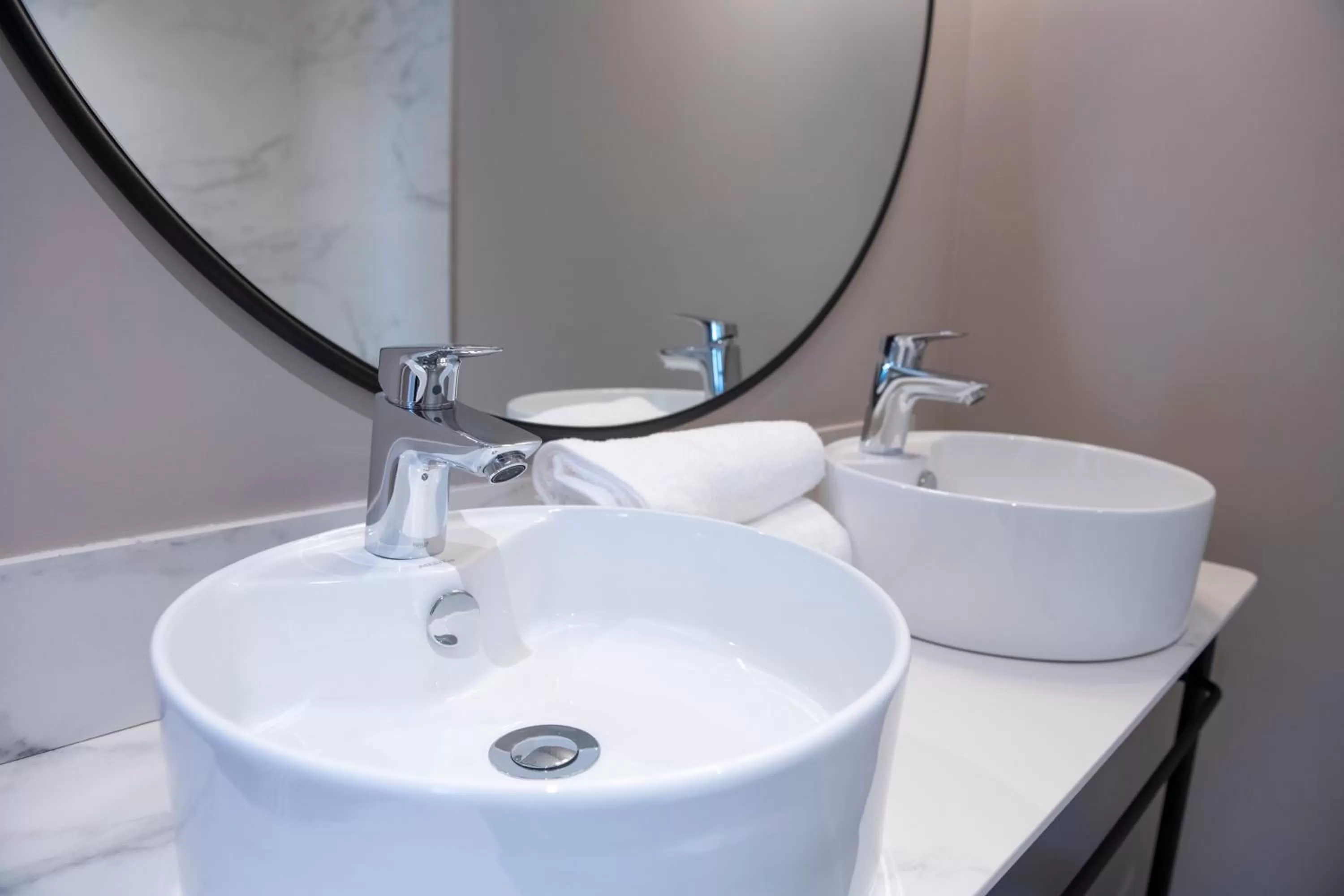 Bathroom in Aparthotel & Spa Adagio Vannes