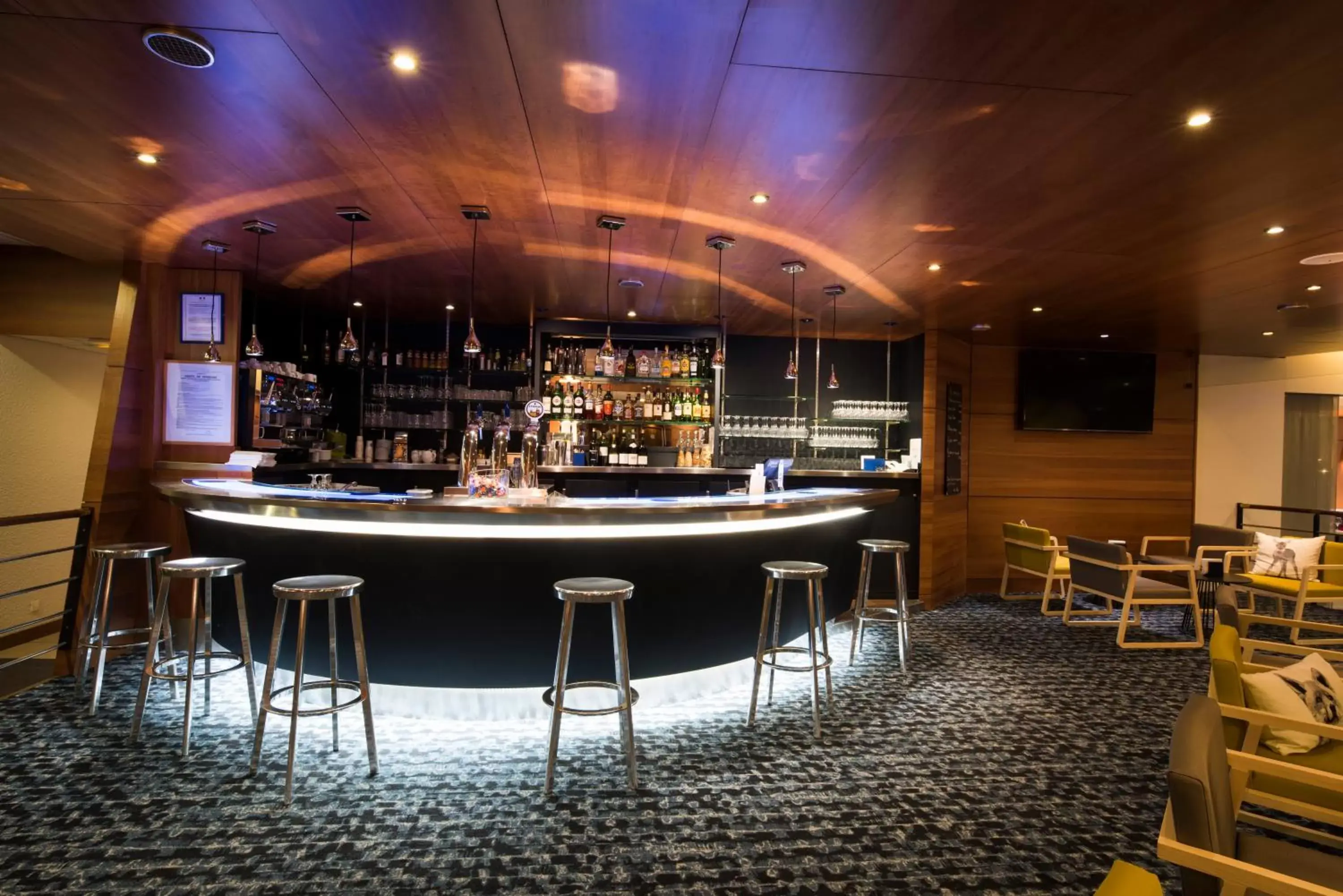 Lounge or bar, Lounge/Bar in Novotel Chartres