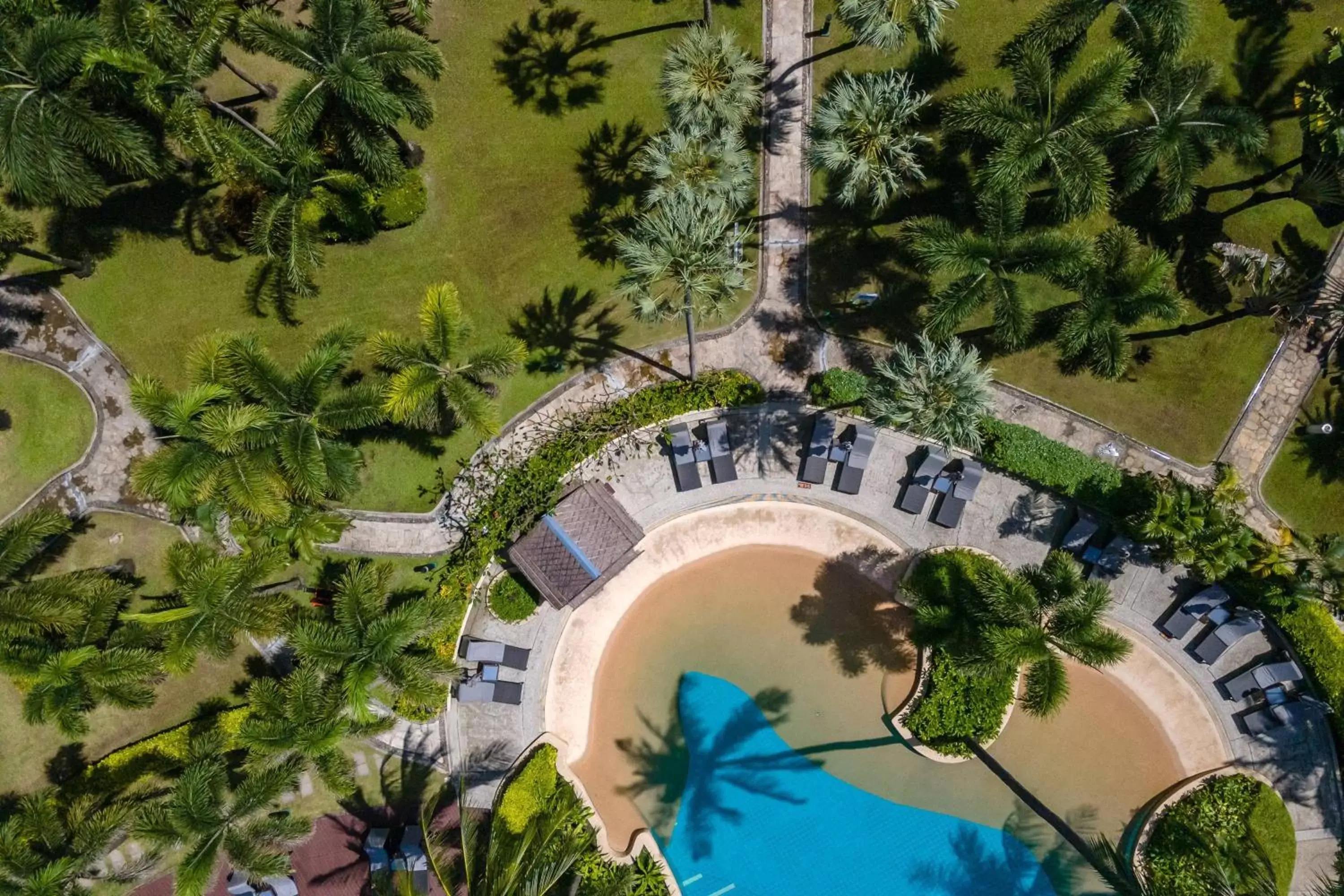 Property building, Bird's-eye View in Phuket Marriott Resort & Spa, Merlin Beach