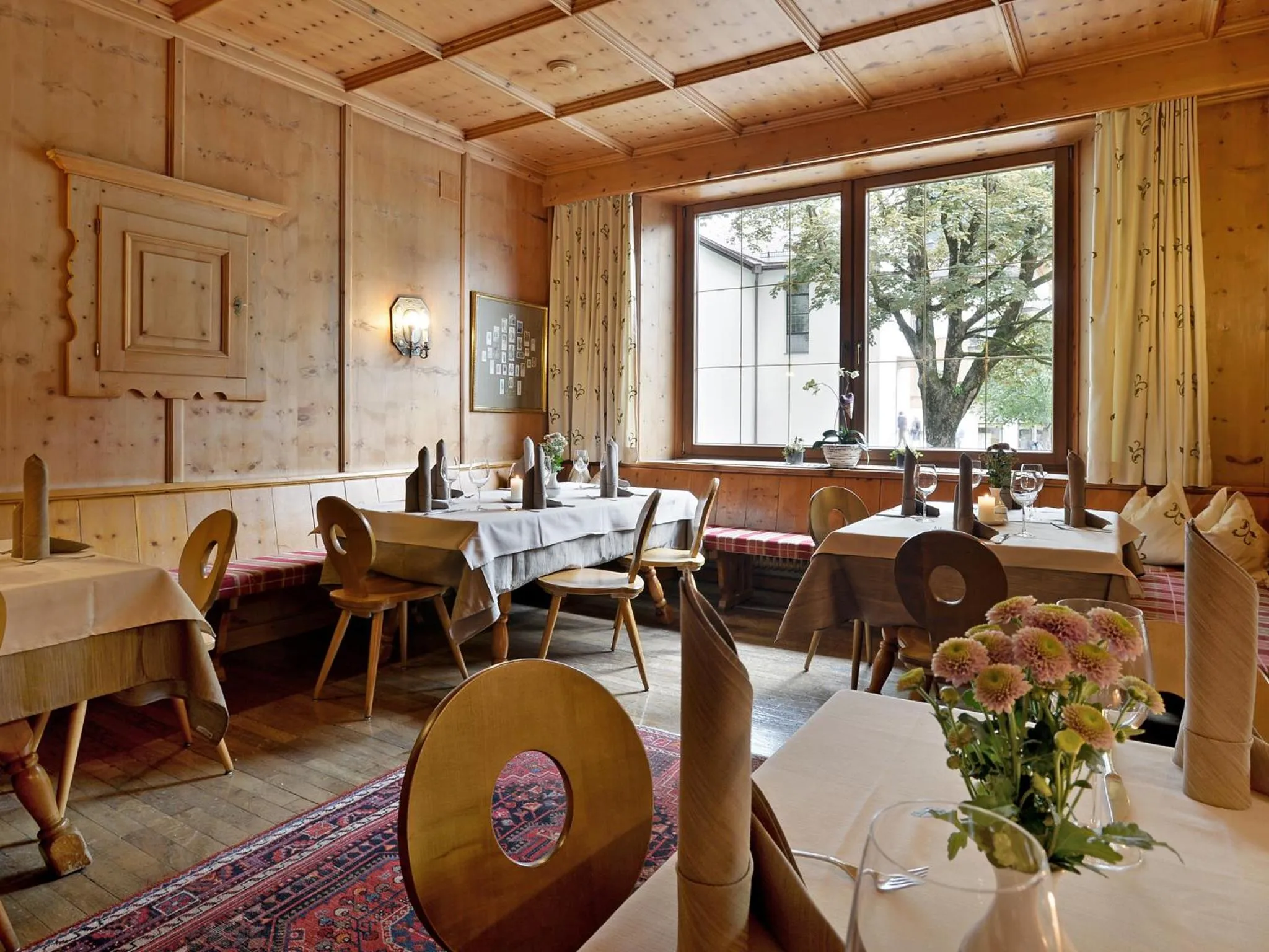 Restaurant/places to eat in Alpenhotel Kramerwirt