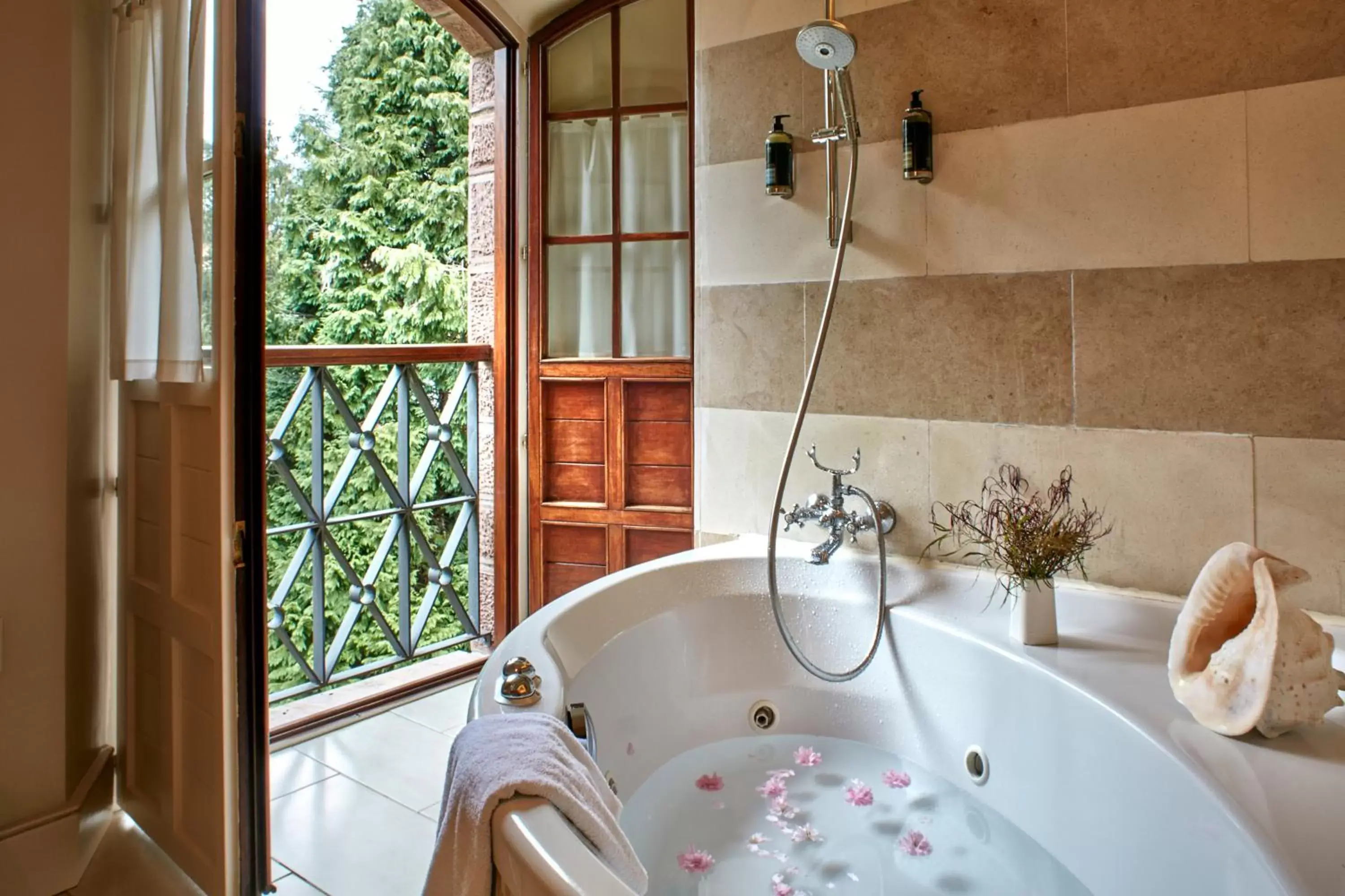 Bathroom in Jardin de Carrejo