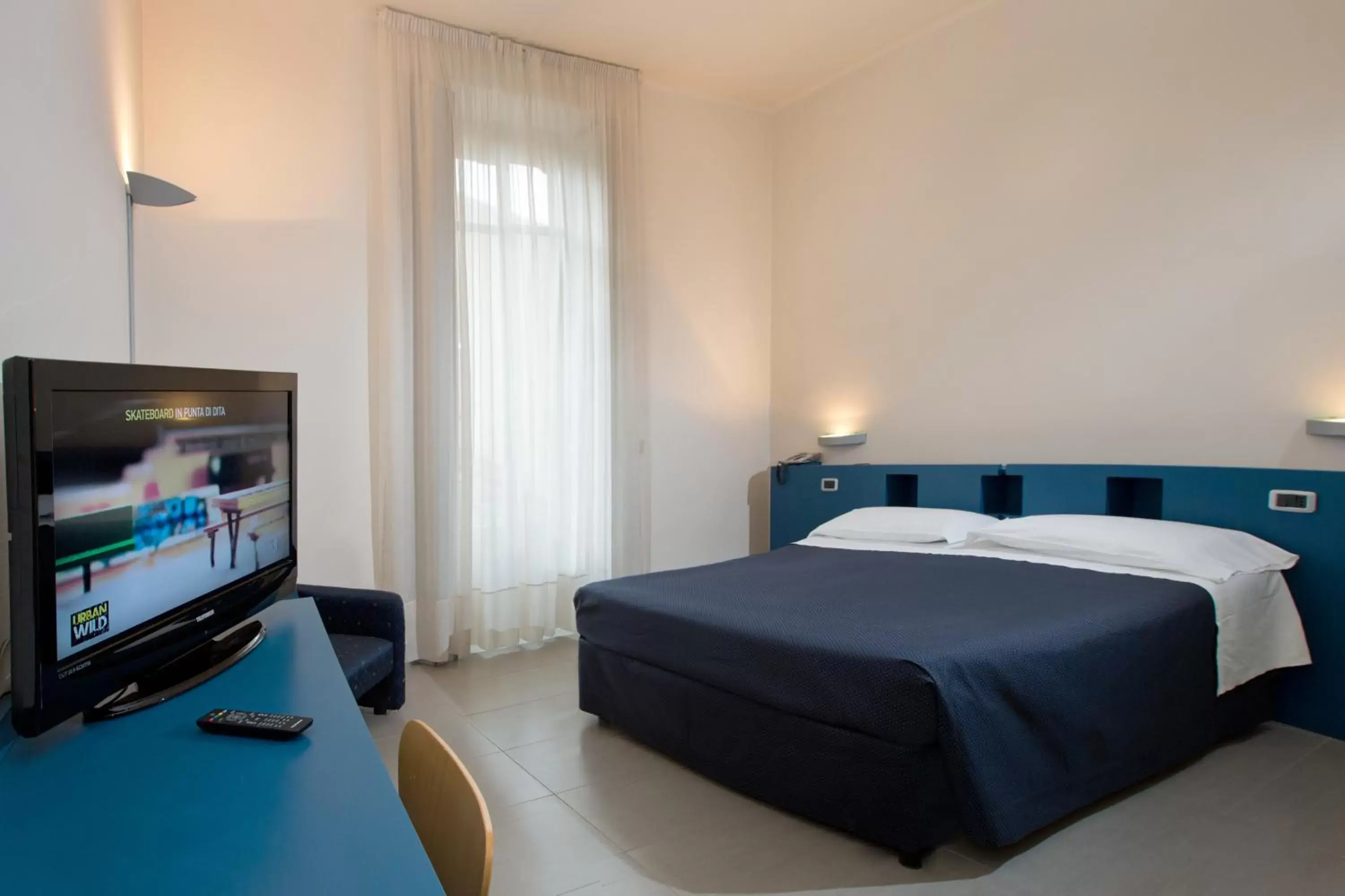 Double Room - single occupancy in Hotel Kursaal BB Double Room - single occupancy in Hotel Kursaal BB
