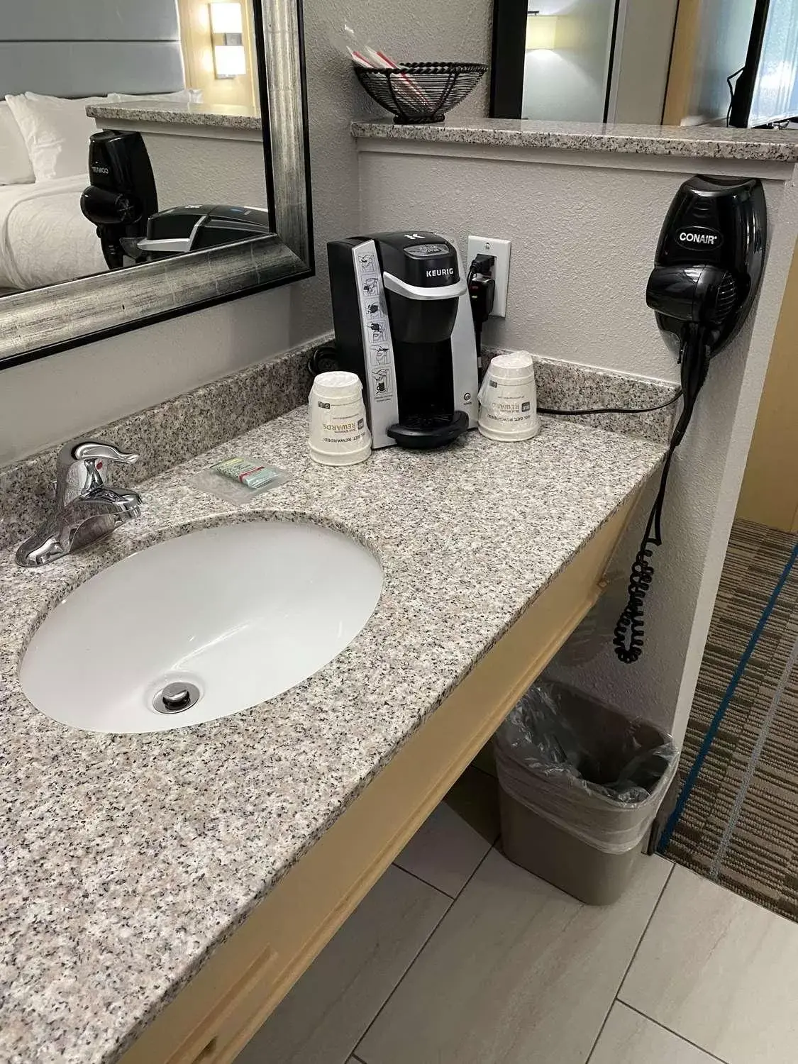 Coffee/tea facilities, Bathroom in Best Western Brigham City Inn & Suites