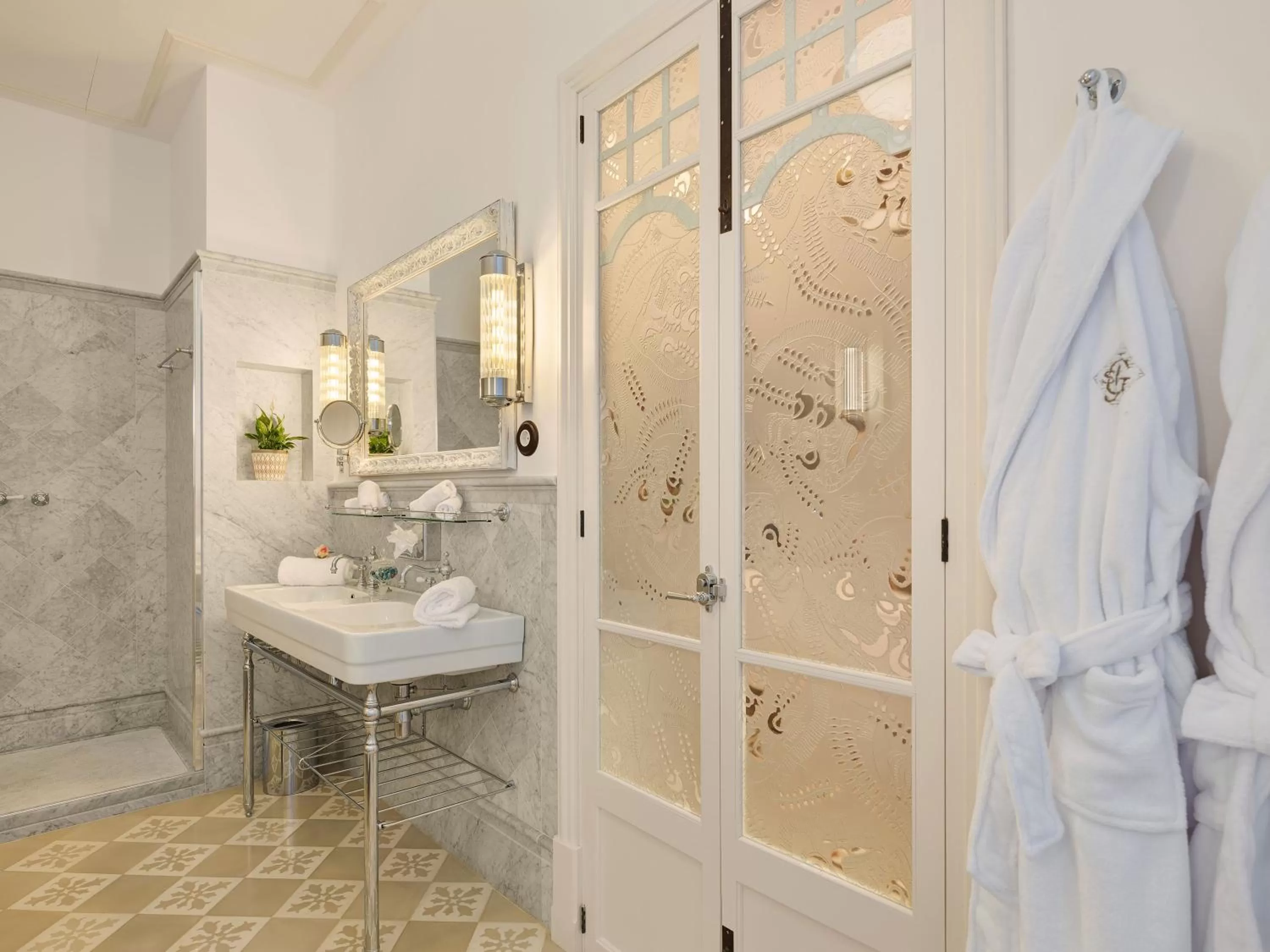 Bathroom in Hotel Gloria de Sant Jaume