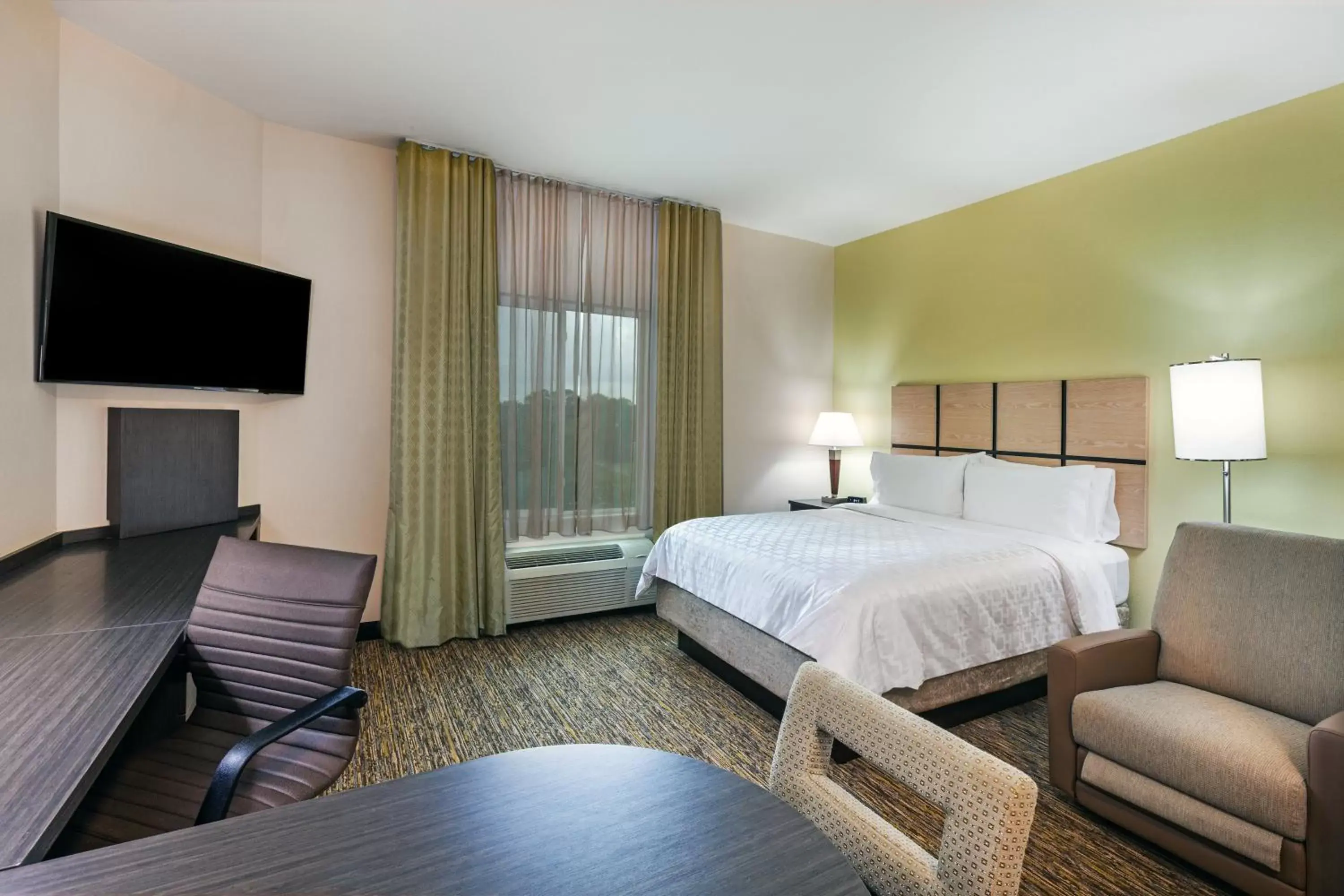 Photo of the whole room, Bed in Candlewood Suites - Houston - Pasadena, an IHG Hotel