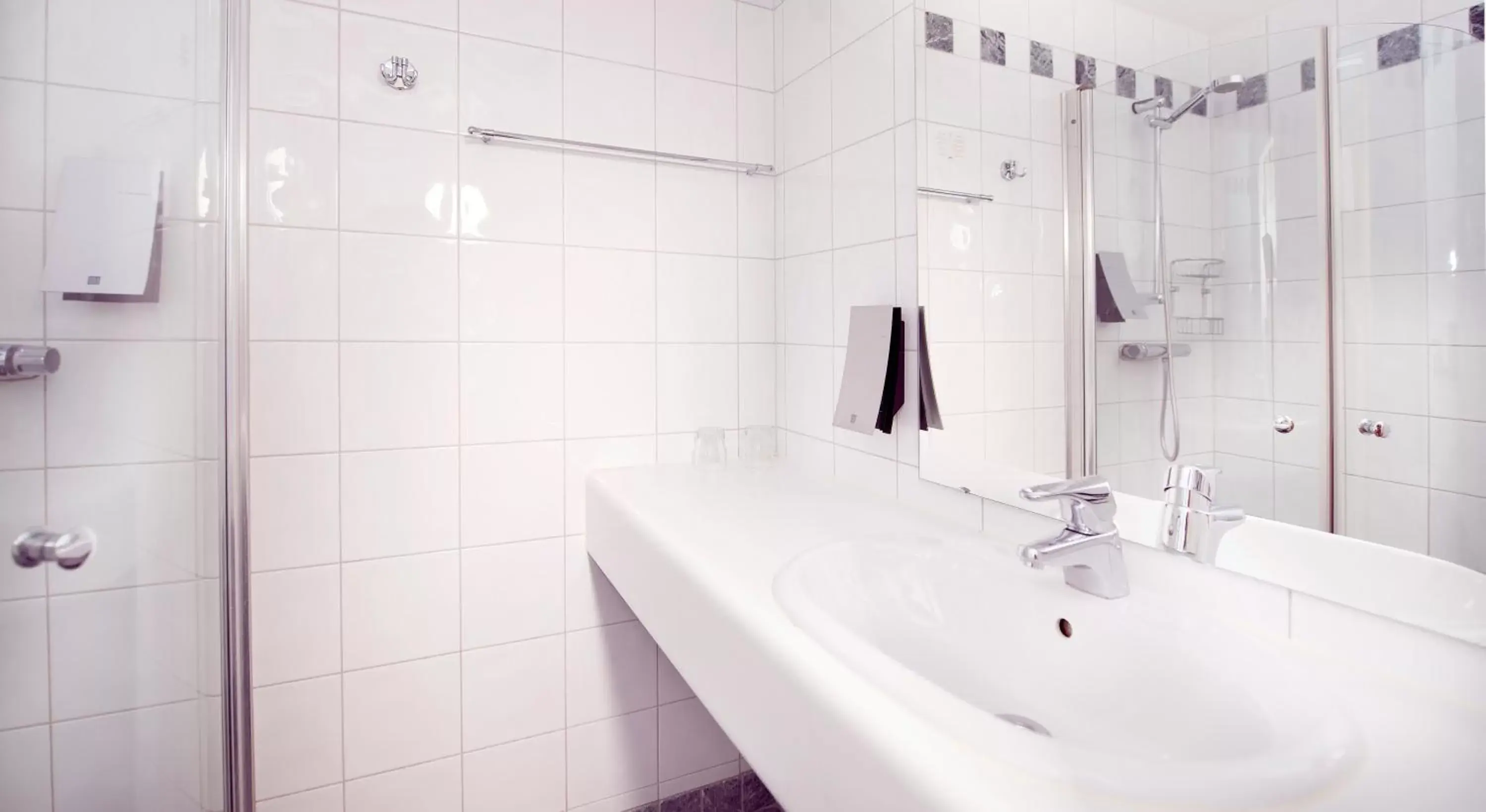 Bathroom in Clarion Collection Hotel Temperance