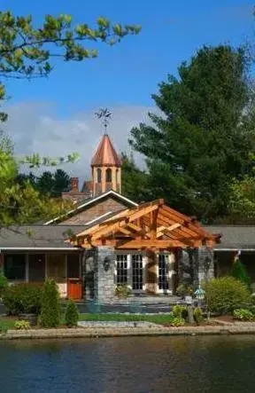 Property building in Village Inn - Blowing Rock Property building in Village Inn - Blowing Rock