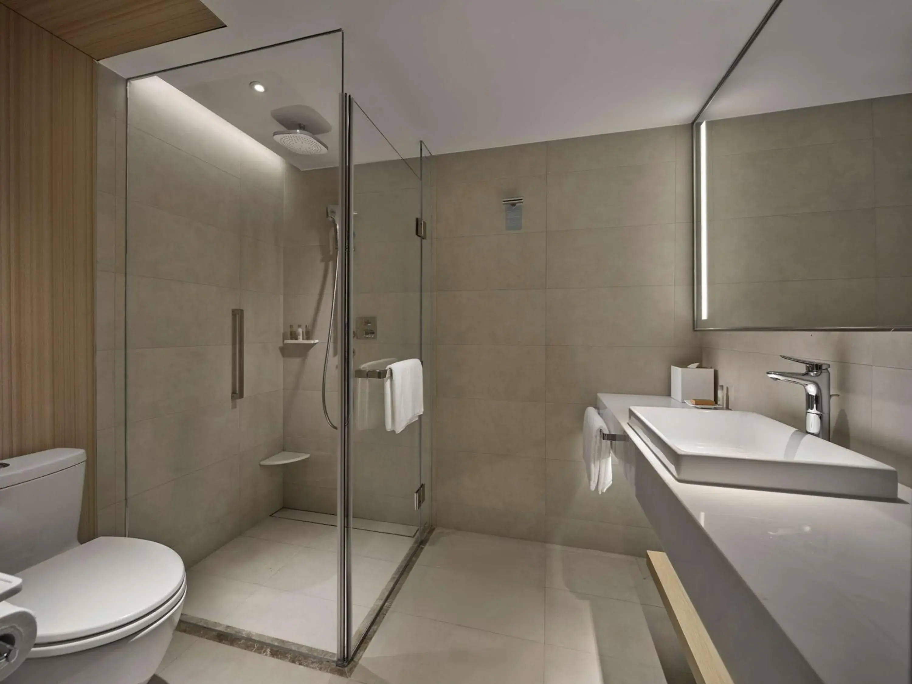 Bathroom in Hilton Garden Inn Guangzhou Tianhe