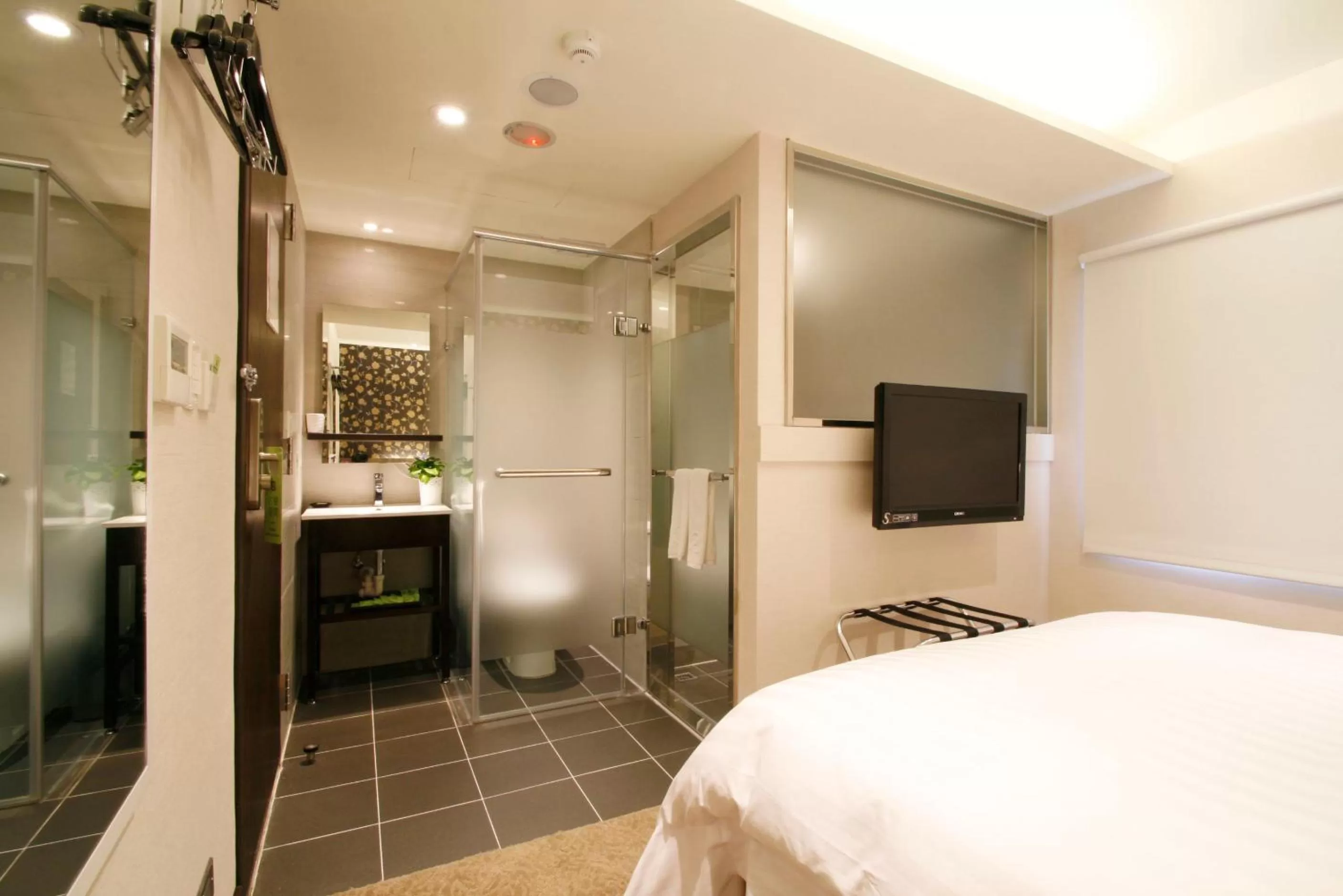 Photo of the whole room in Hotel Puri