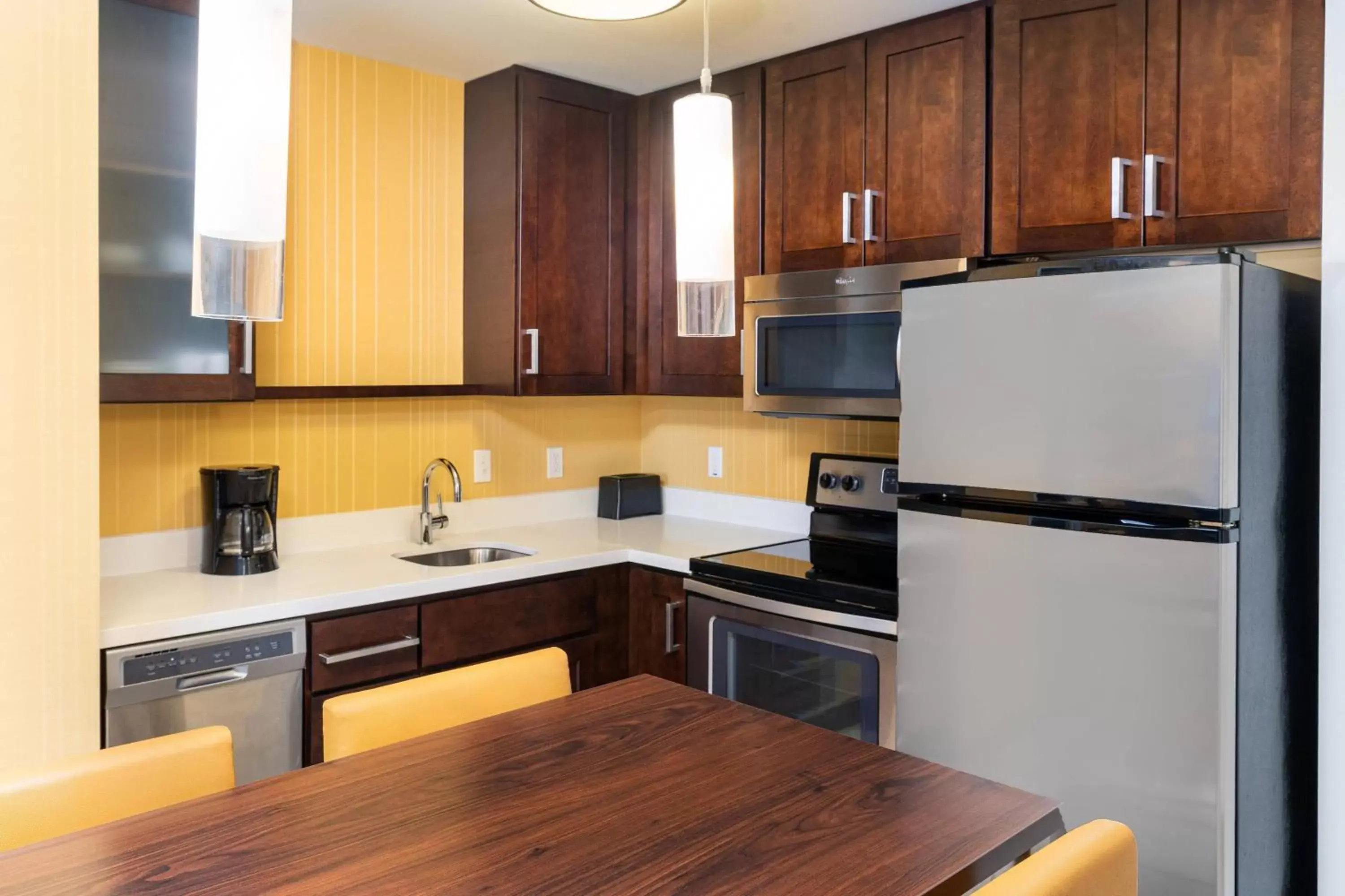 Kitchen or kitchenette, Kitchen/Kitchenette in Residence Inn by Marriott Decatur Forsyth