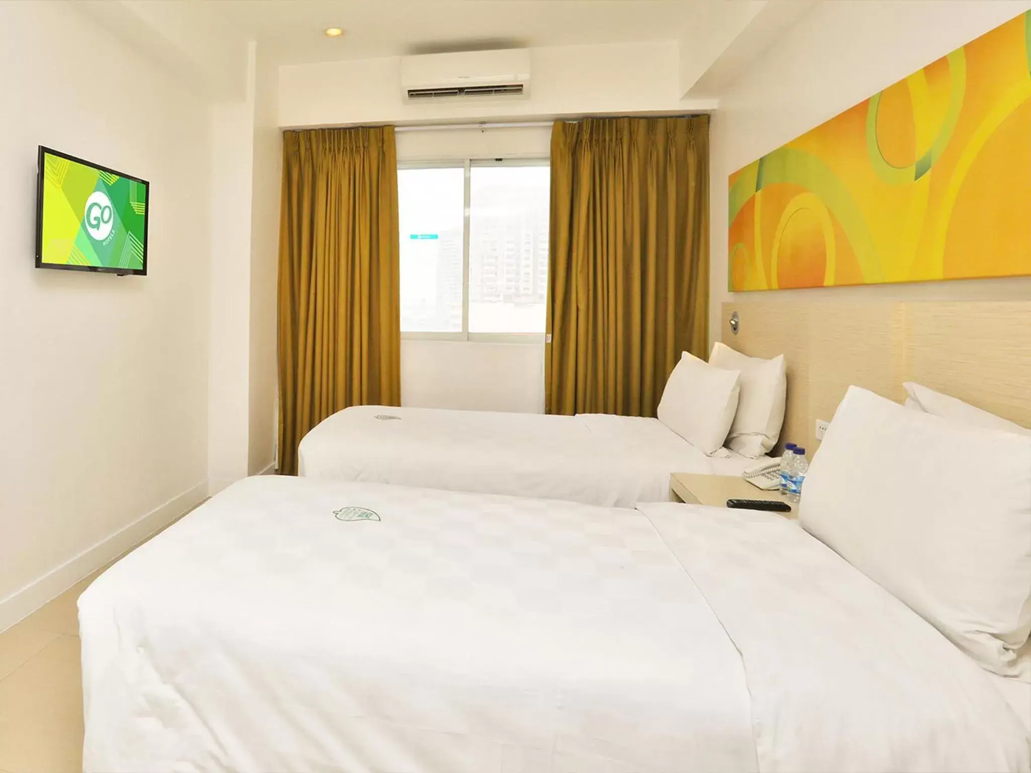 Bed in Go Hotels Manila Airport Road