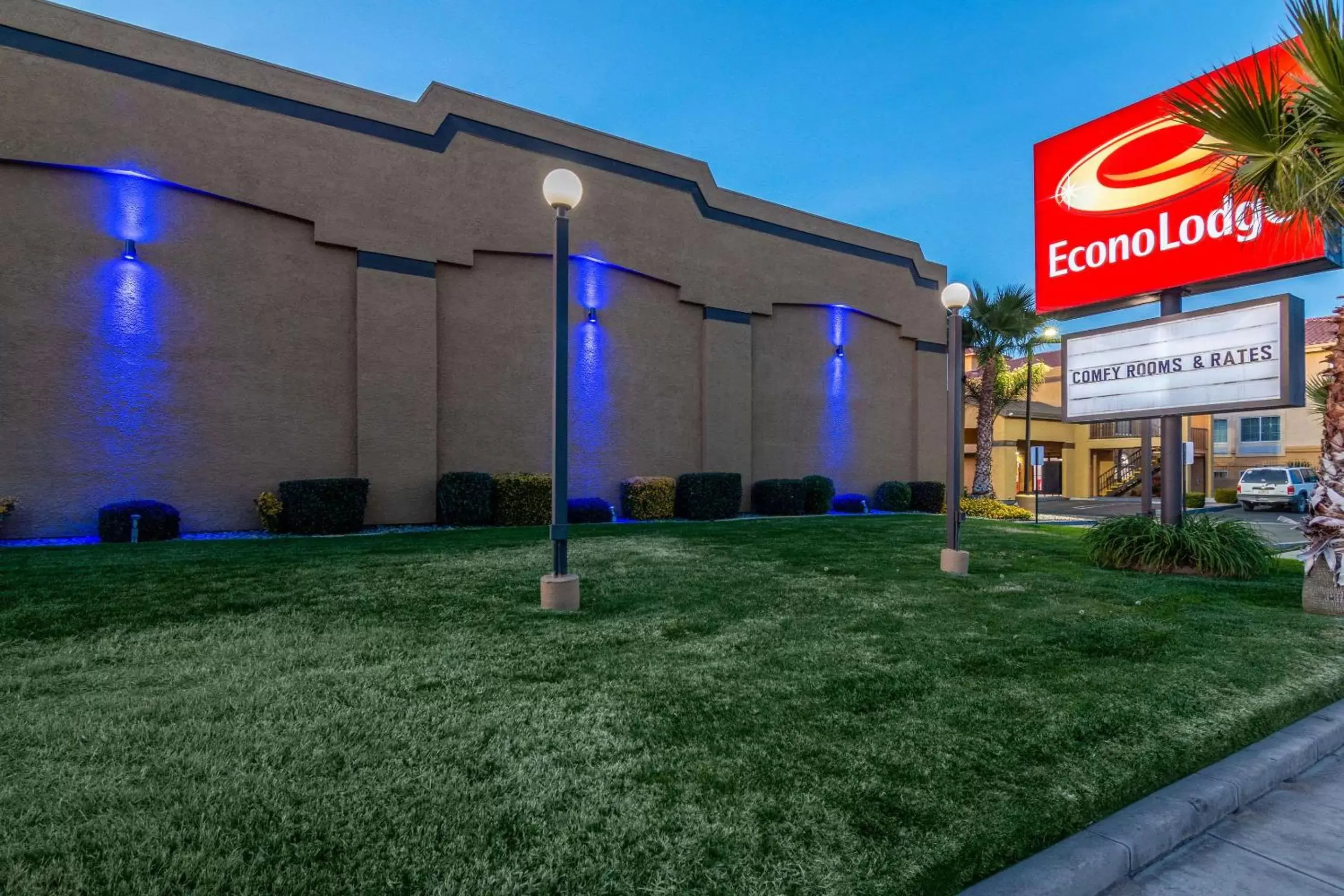 Other, Property Building in Econo Lodge Hesperia - Victorville I-15