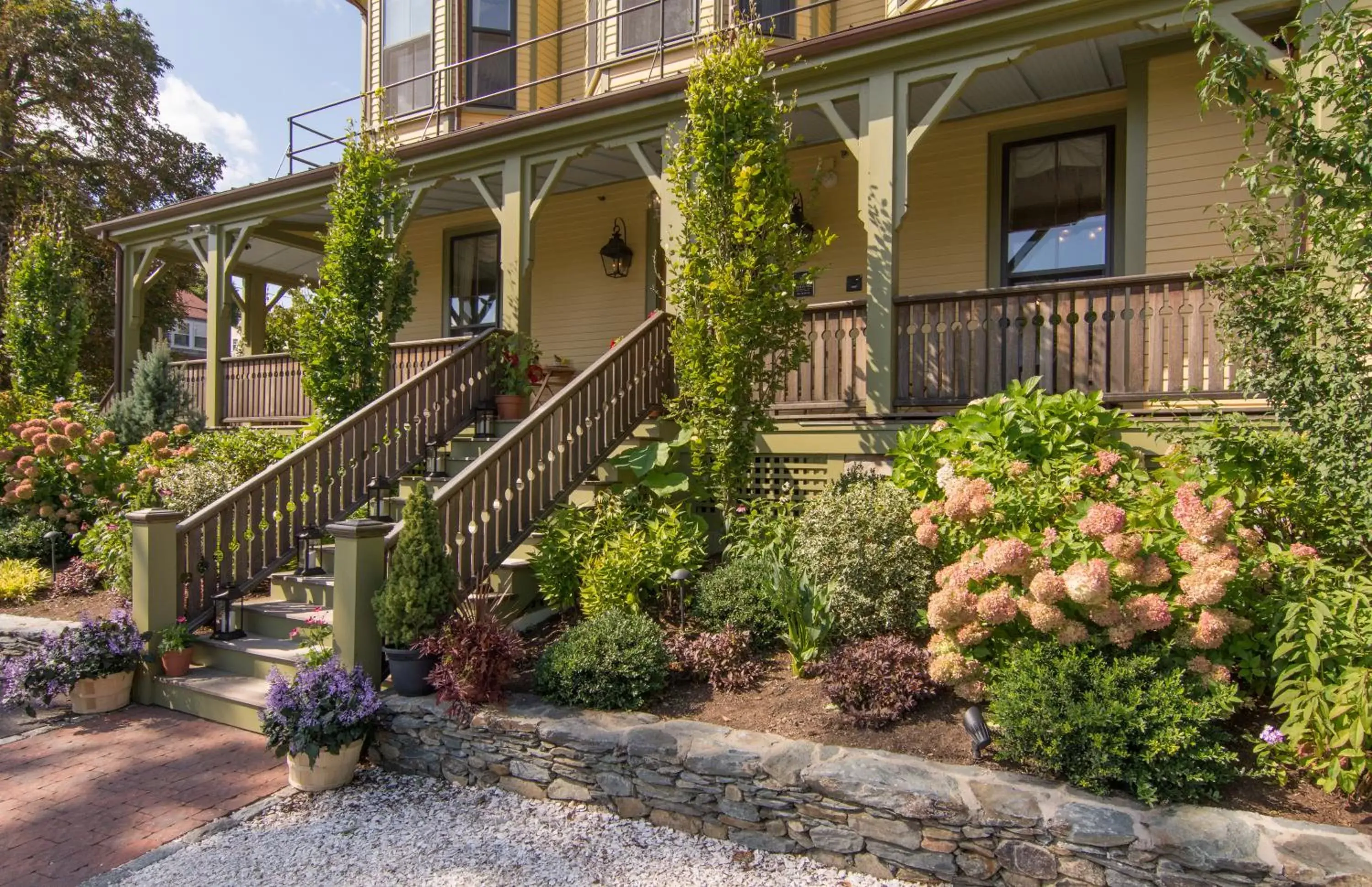 Property Building in The Cliffside Inn