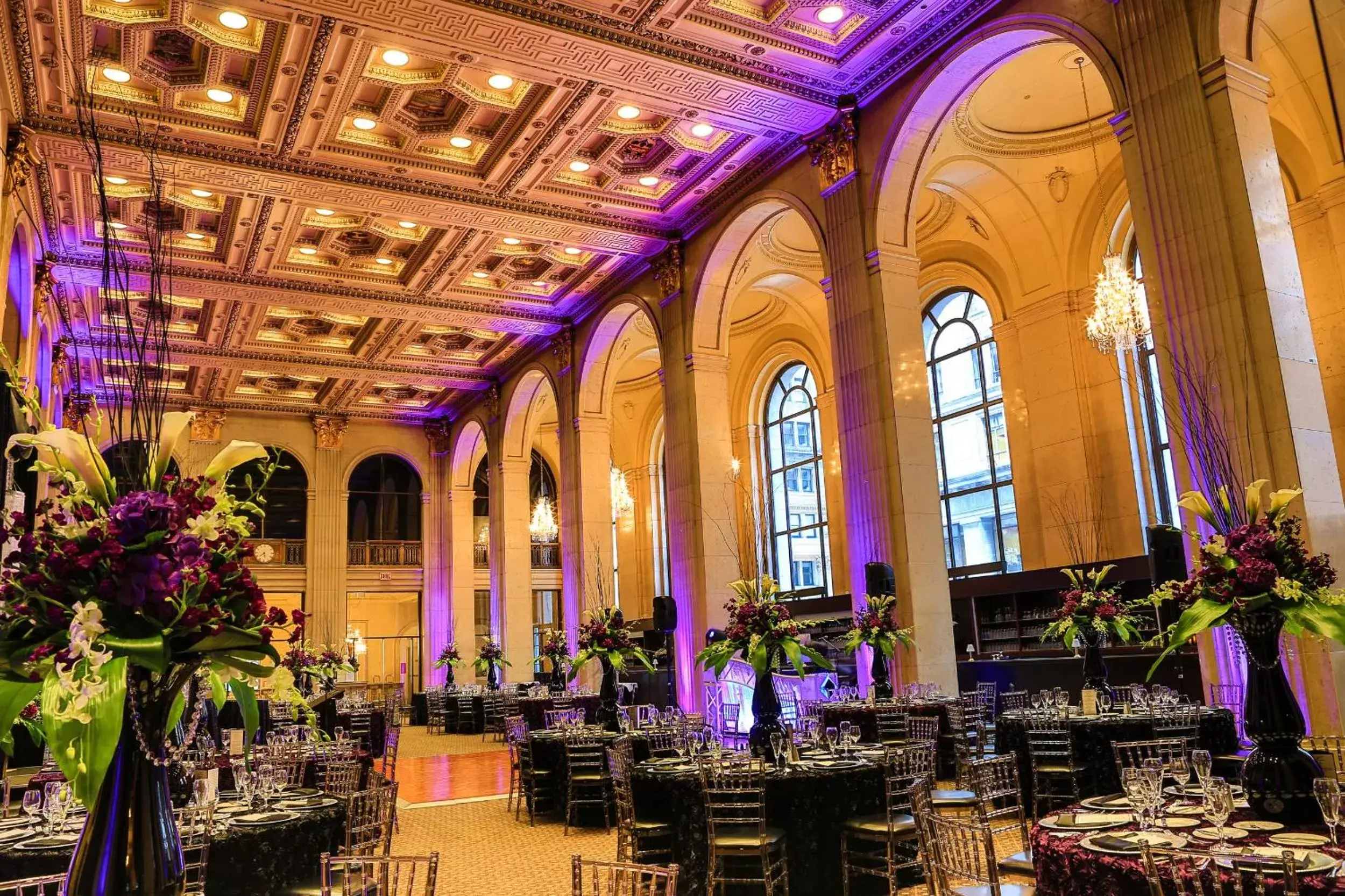 Restaurant/places to eat in One King West Hotel and Residence Restaurant/places to eat in One King West Hotel and Residence