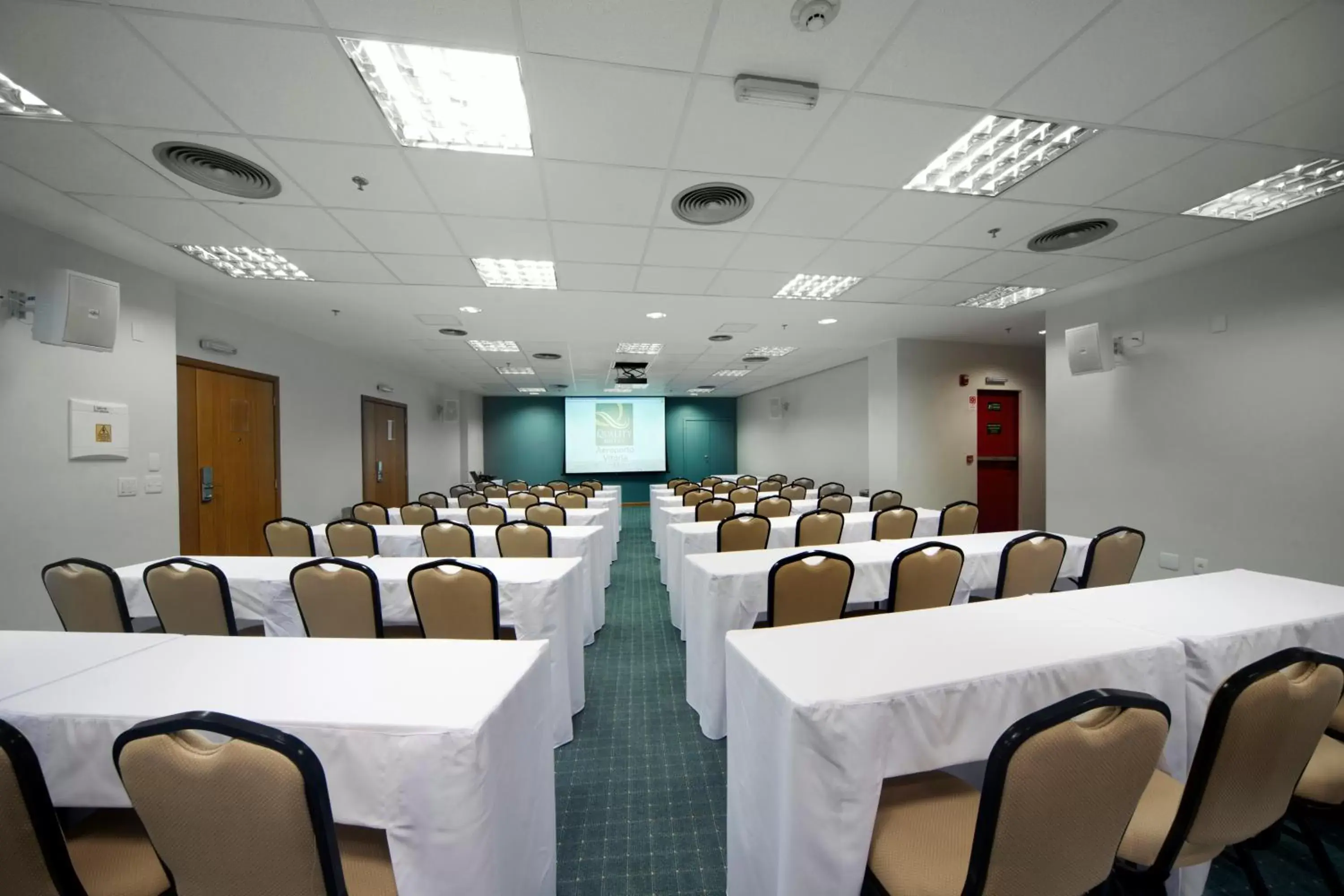 Business facilities in Quality Hotel Vitória