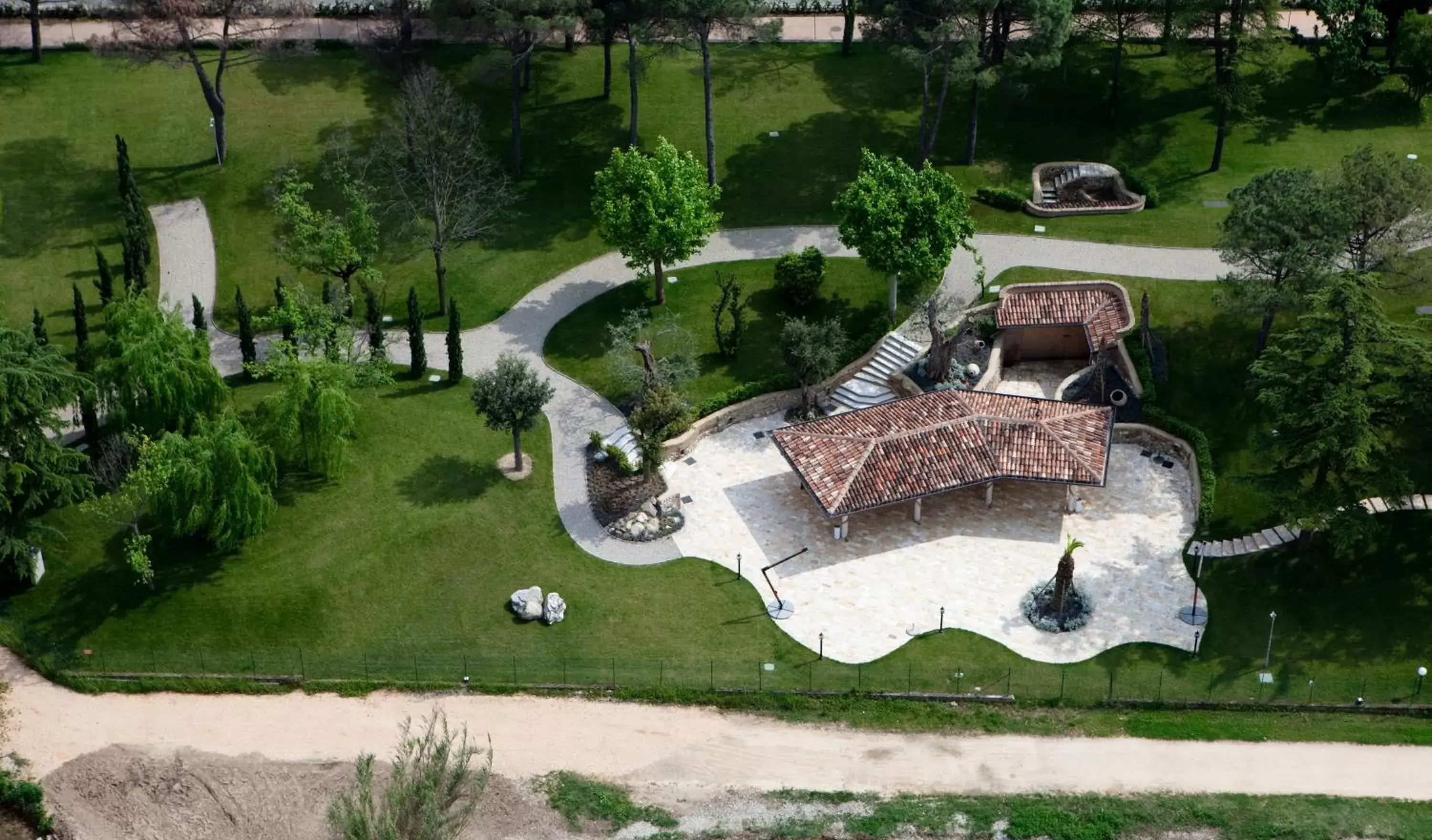 Patio, Bird's-eye View in Hotel Aquila D'Oro Desenzano