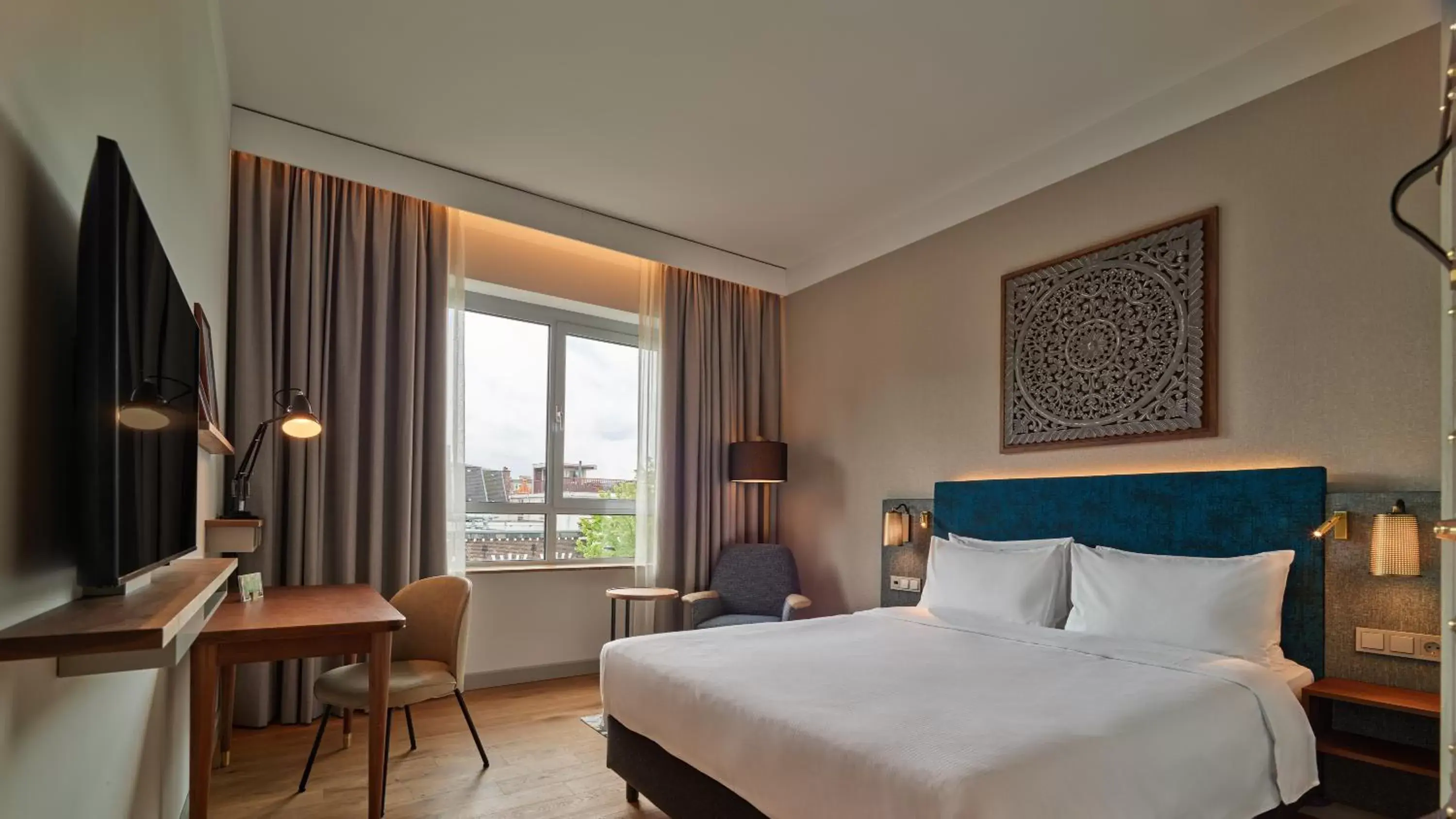 City view, Bed in voco The Hague by IHG City view, Bed in voco The Hague by IHG
