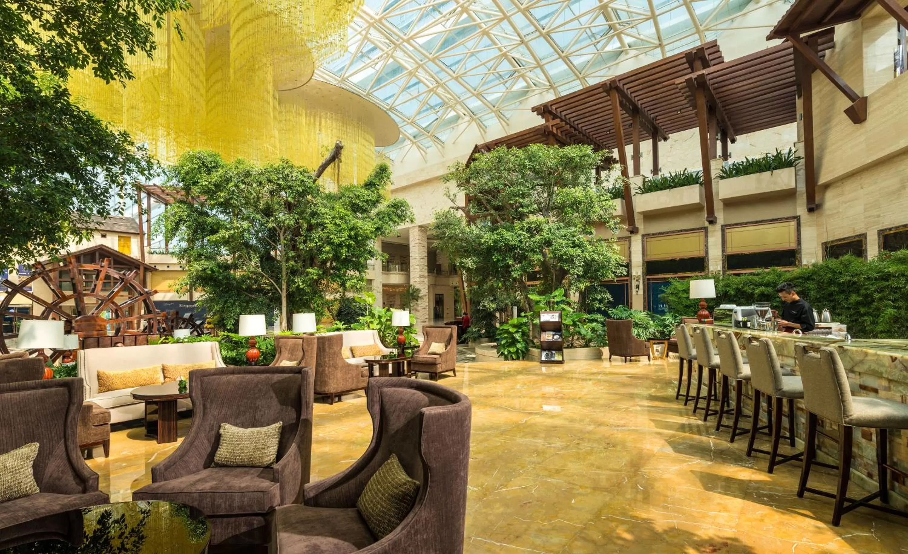 Lounge or bar in InterContinental Chengdu Global Center by IHG