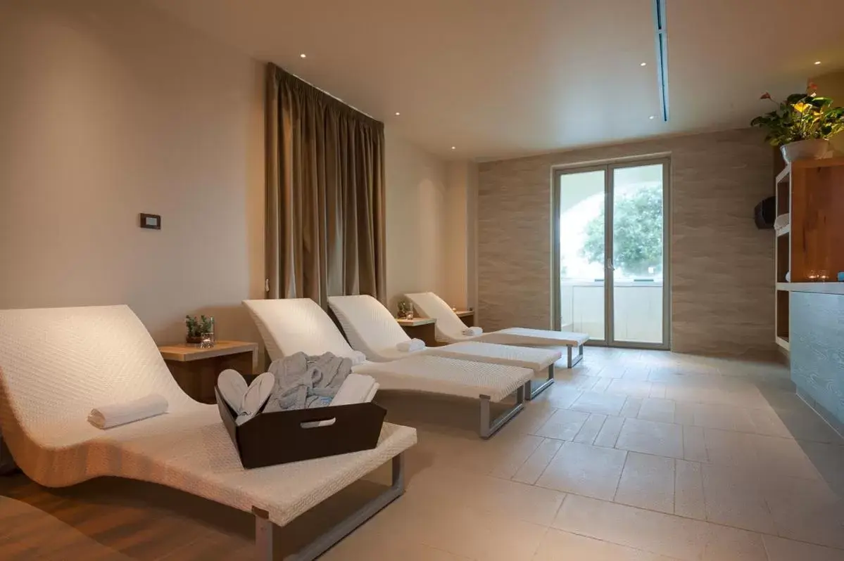 Spa and wellness centre/facilities in Le Dune Suite Hotel