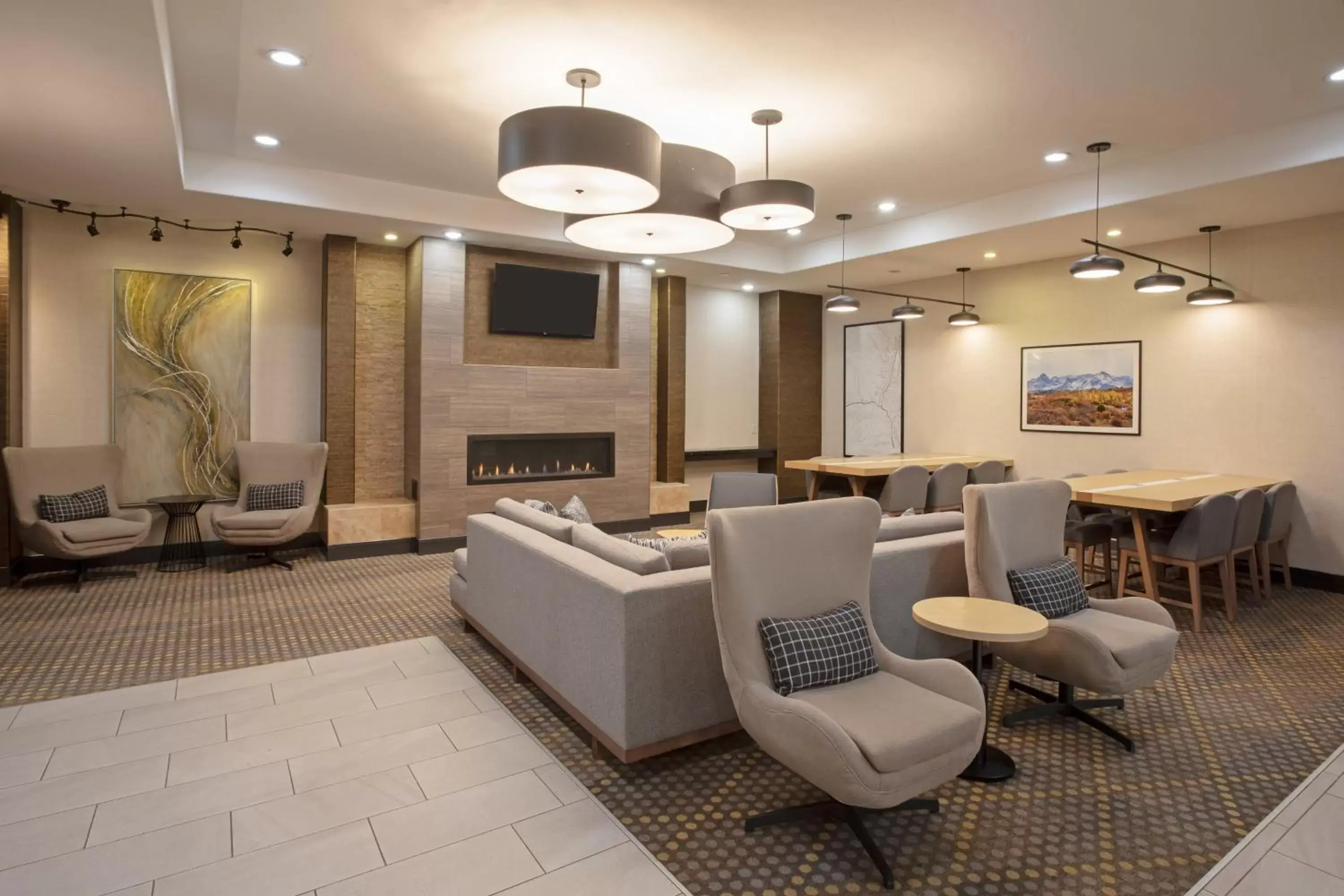 Property building, Seating Area in Holiday Inn & Suites Durango Downtown, an IHG Hotel