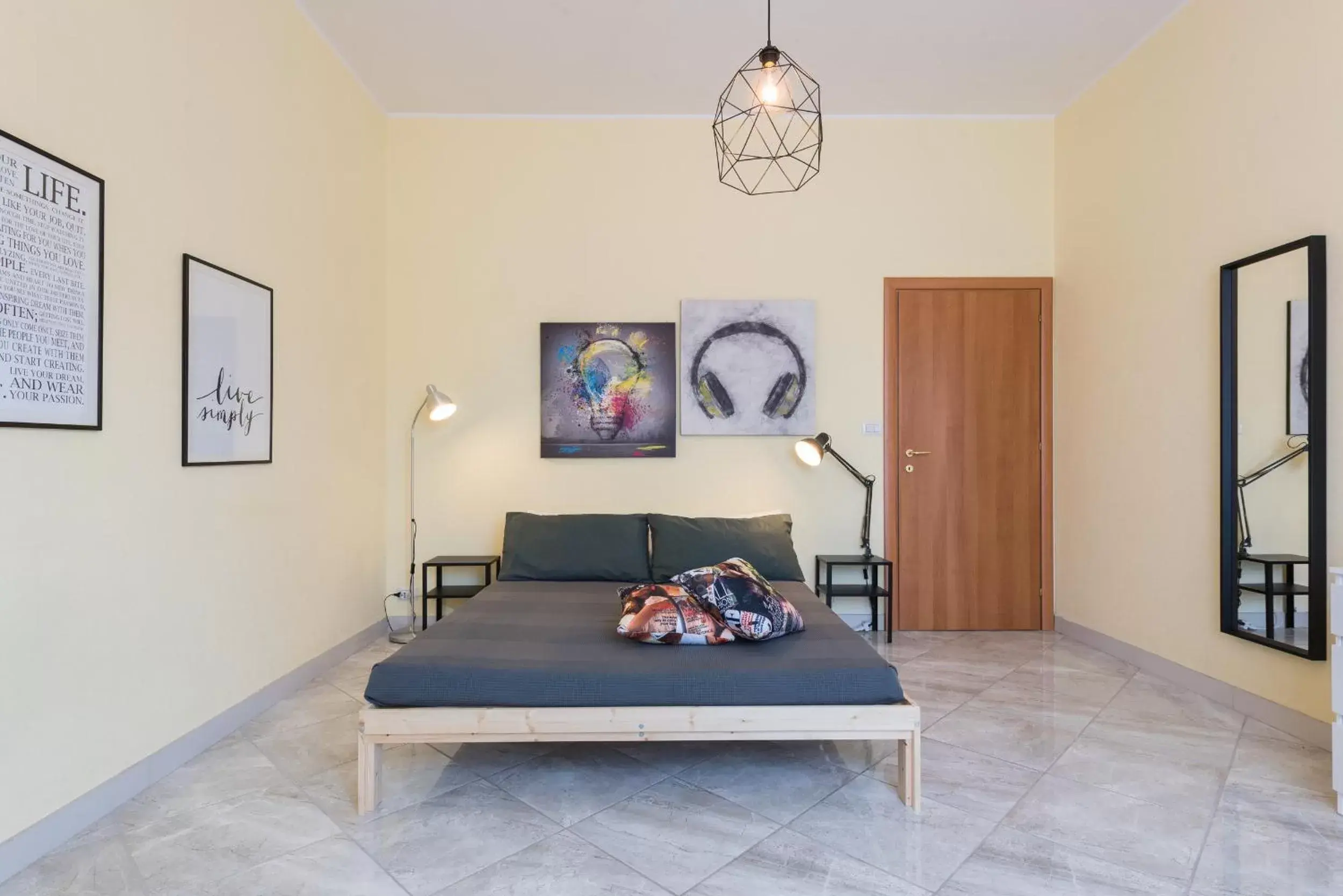 Bed in Travelershome Ciampino Bed&Breakfast