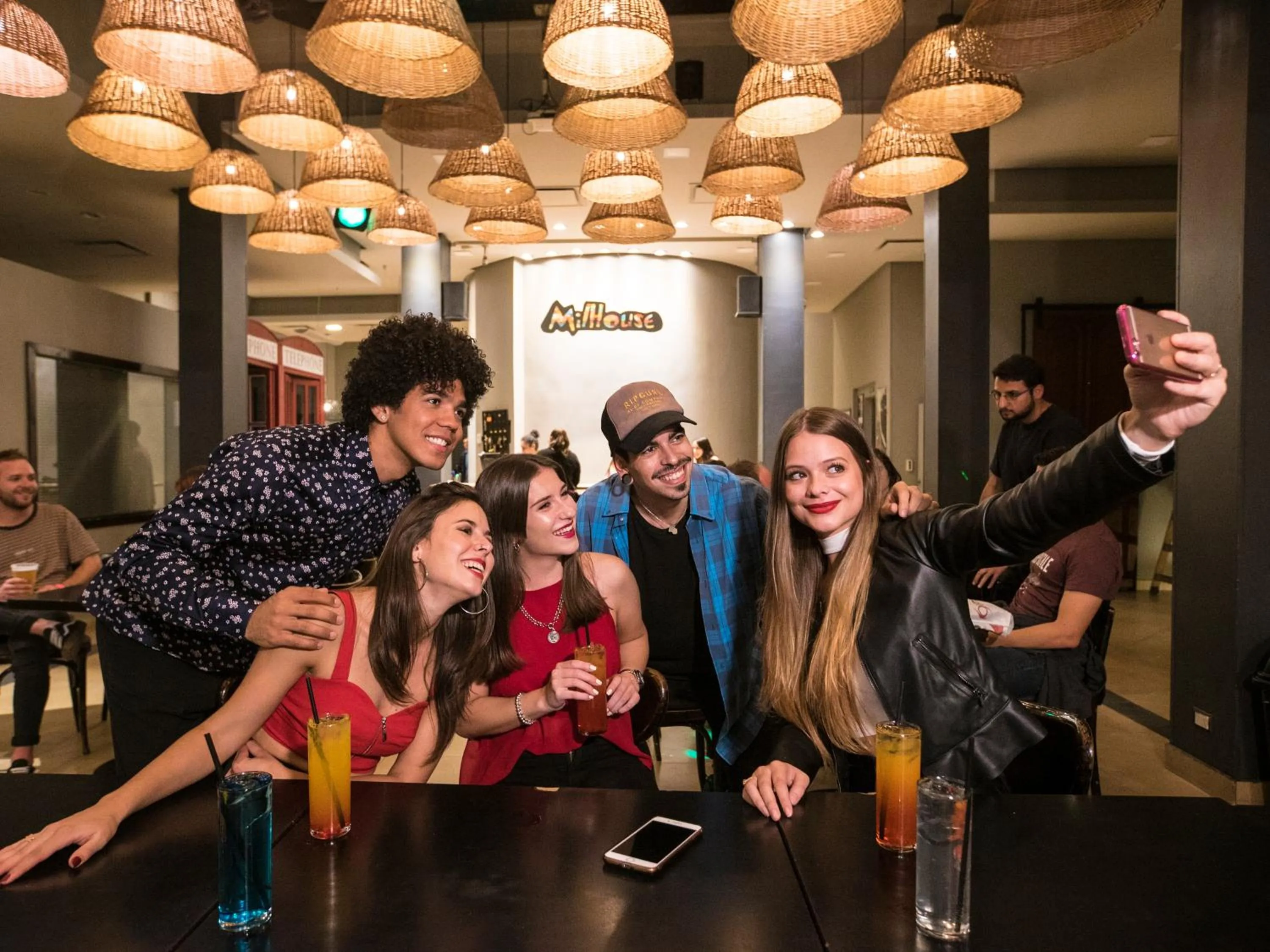 People in Milhouse Avenue