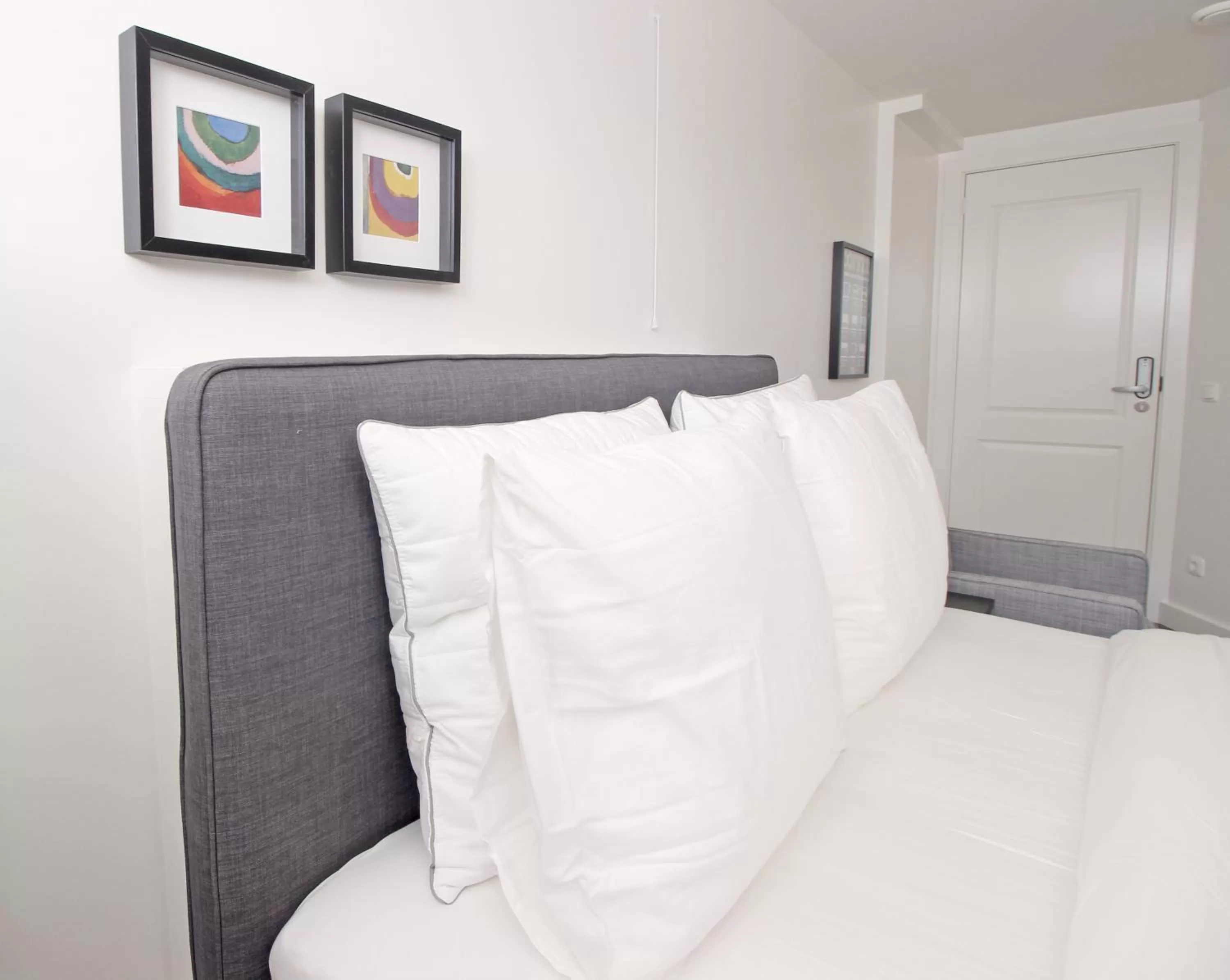 Decorative detail, Bed in Guesthouse Prinsencanal 2