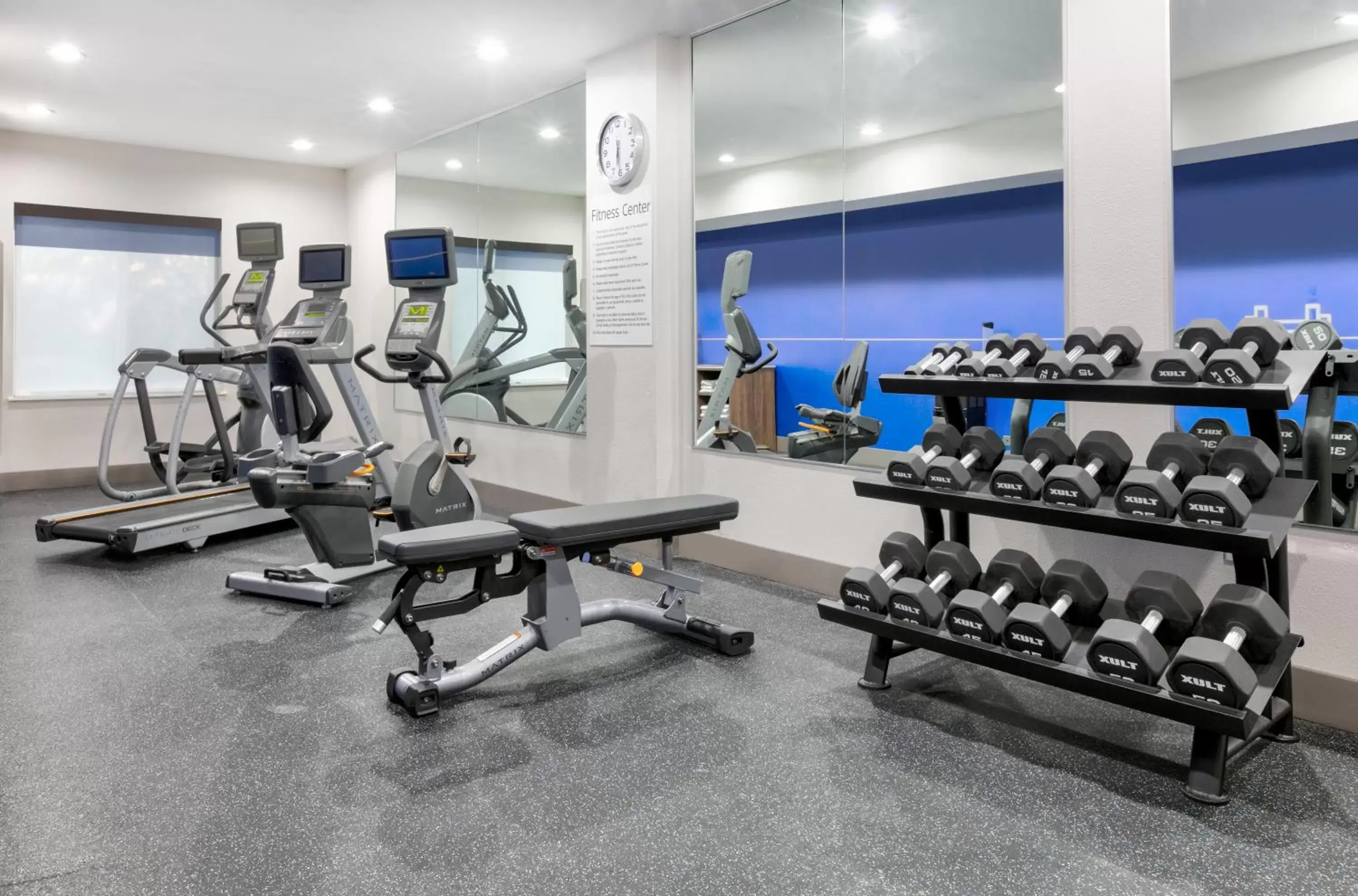 Fitness centre/facilities, Fitness Center/Facilities in Holiday Inn Express & Suites - Dallas Park Central Northeast, an IHG Hotel